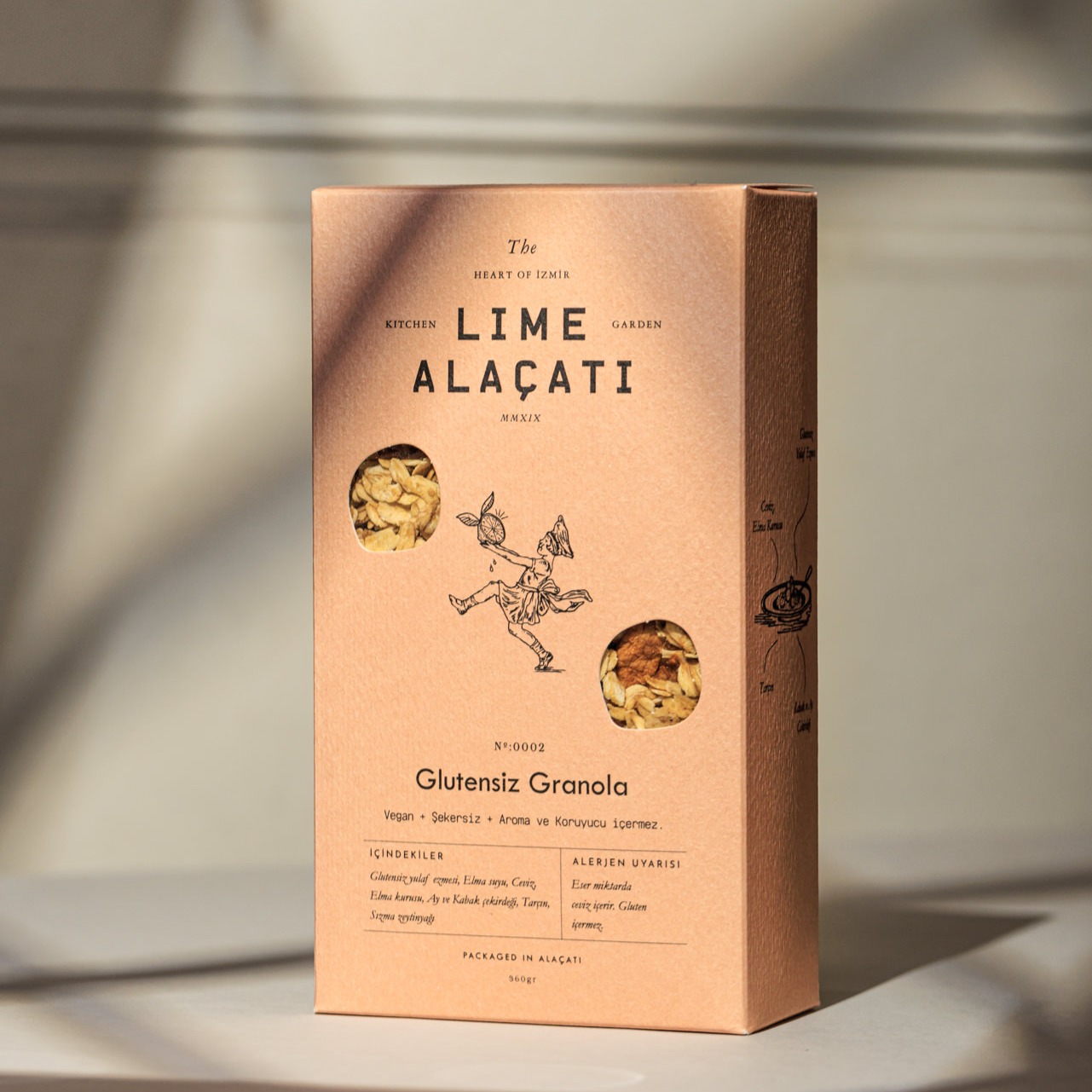 Lime Alaçatı Glutensiz Granola 🌞
Glutensiz yulaf ezmesi, ceviz, elma kurusu, ay ve kabak çekirdeği, tarçın, elma suyu ve sızma zeytinyağı içeren vegan, şekersiz, aroma ve koruyucu içermeyen Lime Alaçatı Glutensiz Granola🍏