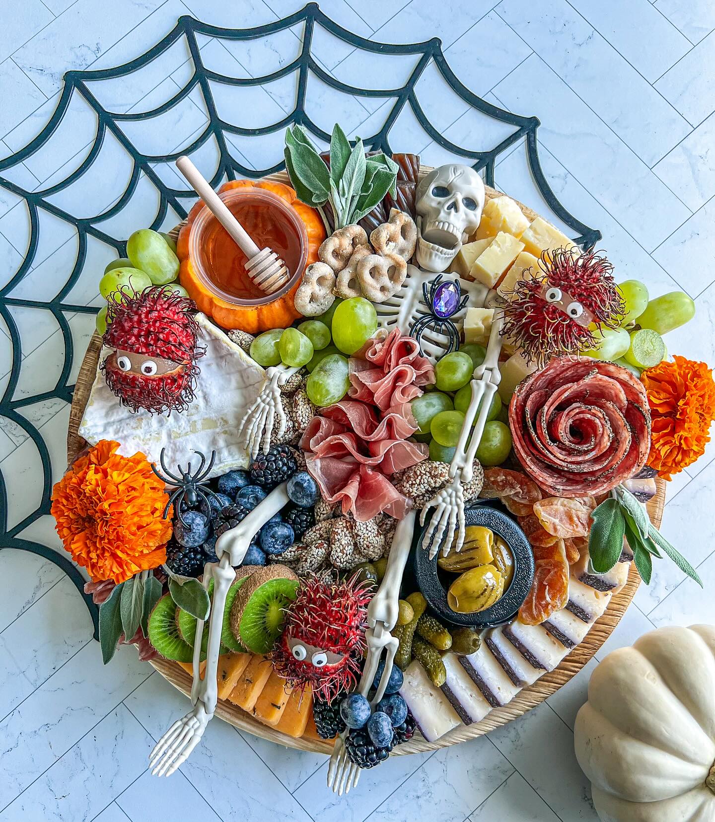 Something spooky, something sweet, something delicious to eat! ๐งก๐ธ๏ธ Happy Halloween!
#SpookySeason #CharcuterieCreeps #grazingjoycharcuterie #charcuterieboard #cheeseboard #grazingtable #southflorida #eatbeautiful #mbpresets #wineandcheese #deerfieldbeach #giftideas #corporateevents #catering #happyhalloween