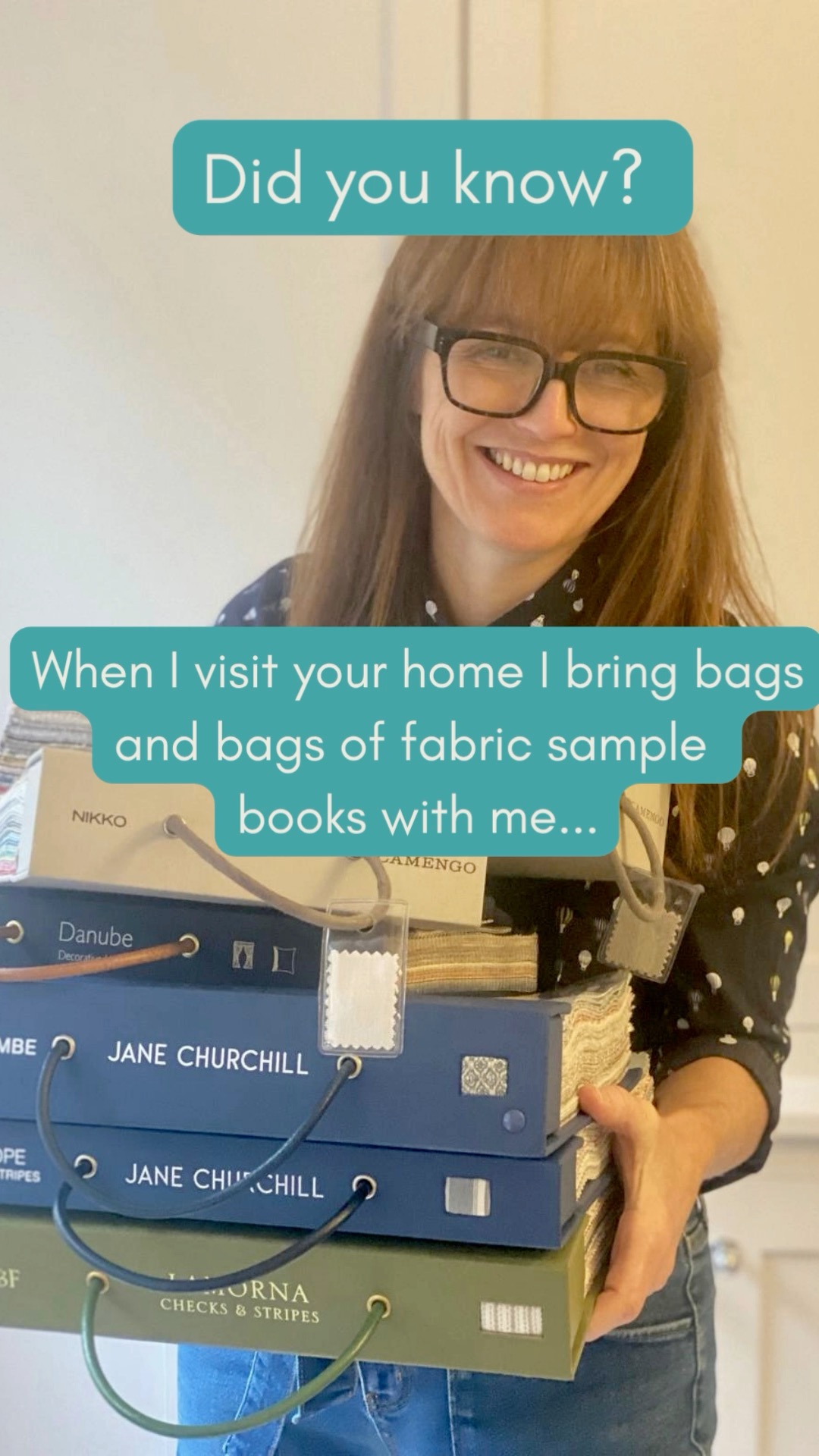 You don't get this when you order online... a bespoke full service is what you get from us. From start to finish everything it catered for so you don't have to worry or organise anything else. It's all taken care of!
#southlondon #softfurnishings #custommade #bespoke #windowtreatments #curtains #curtainmaker #handmade #wandsworth #romanblindmakers #balhammums #madetomeasure #romanblinds