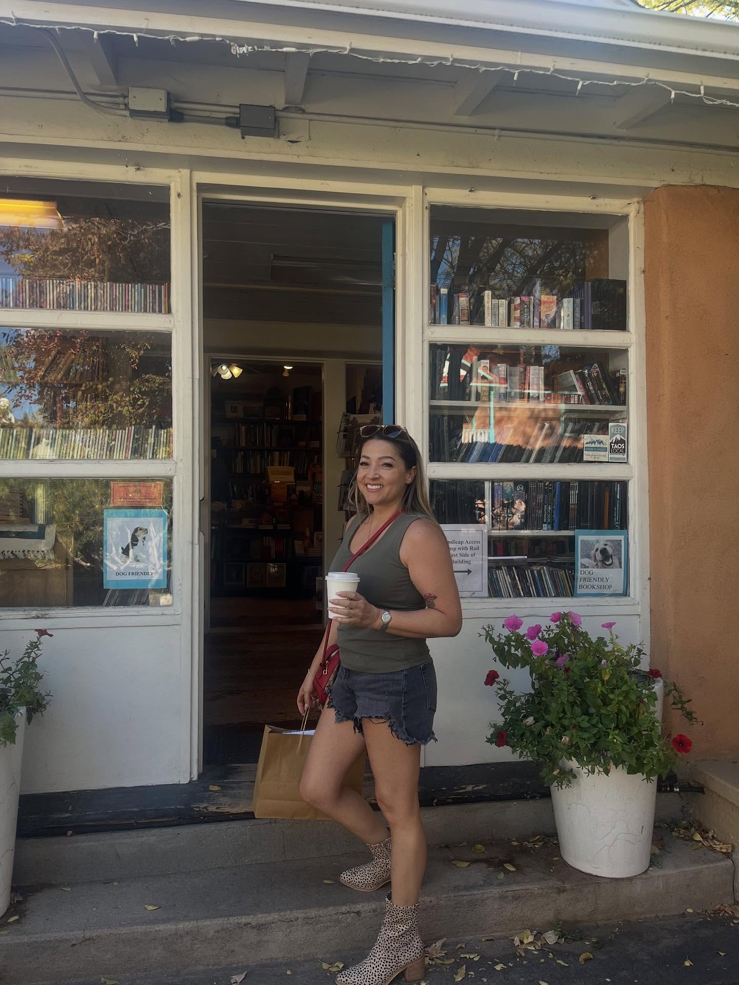 I’d wanted to visit Taos New Mexico since I was 18 and first discovered the work of Natalie Goldberg, who lived there for many years (writing down the bones is my bible). Had a lovely trip with @travelsforchocolate, including much shopping, a random hot springs in the middle of nowhere, and wine and cheese. Happy. @shambhala_publications @nataliegoldberg4