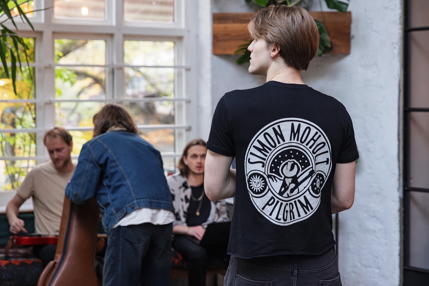 Timene før «Pilgrim Opplevelsen 2» fanget av @konsert_bilder 📸
Vi begynner å bli et veldig sterkt team.
@pilgrim.offisiell vandrer videre…
#cultkaos #simonmoholt #pilgrim #pilgrimopplevelsen
