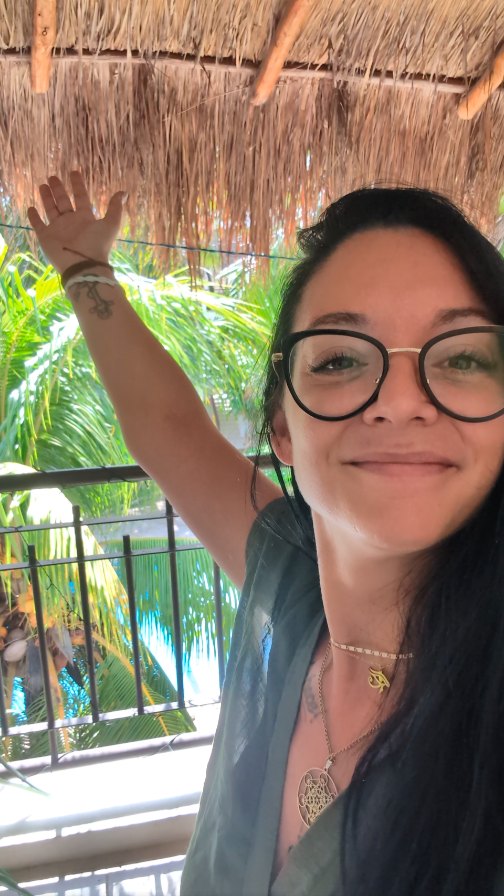 Il reste 65 jours avant 2026…
Et si tu décidais de changer ta vie avant la nouvelle année ? 🌅✨
J’ouvre officiellement 8 places pour travailler personnellement à mes côtés 💎
Tu es passionné(e) ou tu rêves de voyager ? 🌴
Tu as soif de liberté, d’expansion, d’abondance ?
Tu veux rejoindre une communauté de cœur où on s’élève ensemble, dans la joie et la conscience ? 💫
🎁 Bonus exclusif
Quand tu rejoins mon équipe, tu reçois un accompagnement PERSONNALISÉ, selon TES besoins.
( Je m’engage personnellement à marcher le chemin avec toi, pas à pas. 💛)
Et parce que tu me connais…
Tu sais combien j’aime donner sans compter.
Alors j’ai décidé de te gâter avant Noël 🎄
🎁 Un cadeau d’une valeur de plus de 4 300 $
et un gros avantage financier pour celles et ceux qui prennent place avant le 31 octobre 🔥
Deux promotions exceptionnelles sont en cours du jamais vu dans notre entreprise. 🚀
✨ Si tu ressens l’appel, écris-moi le mot “PROMO” en commentaire ou en message privé,
et on regarde ensemble si cette opportunité vibre pour toi. 💌
#liberté #abondance #voyagerautrement #reconversion #businessdevoyage