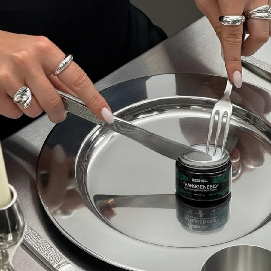 Dessert for your skin?
Introducing the luxurious DMK Transgenesis® Age Management Skin Cream a treat that delivers real results! 🎂🍫🍬🍦🍭