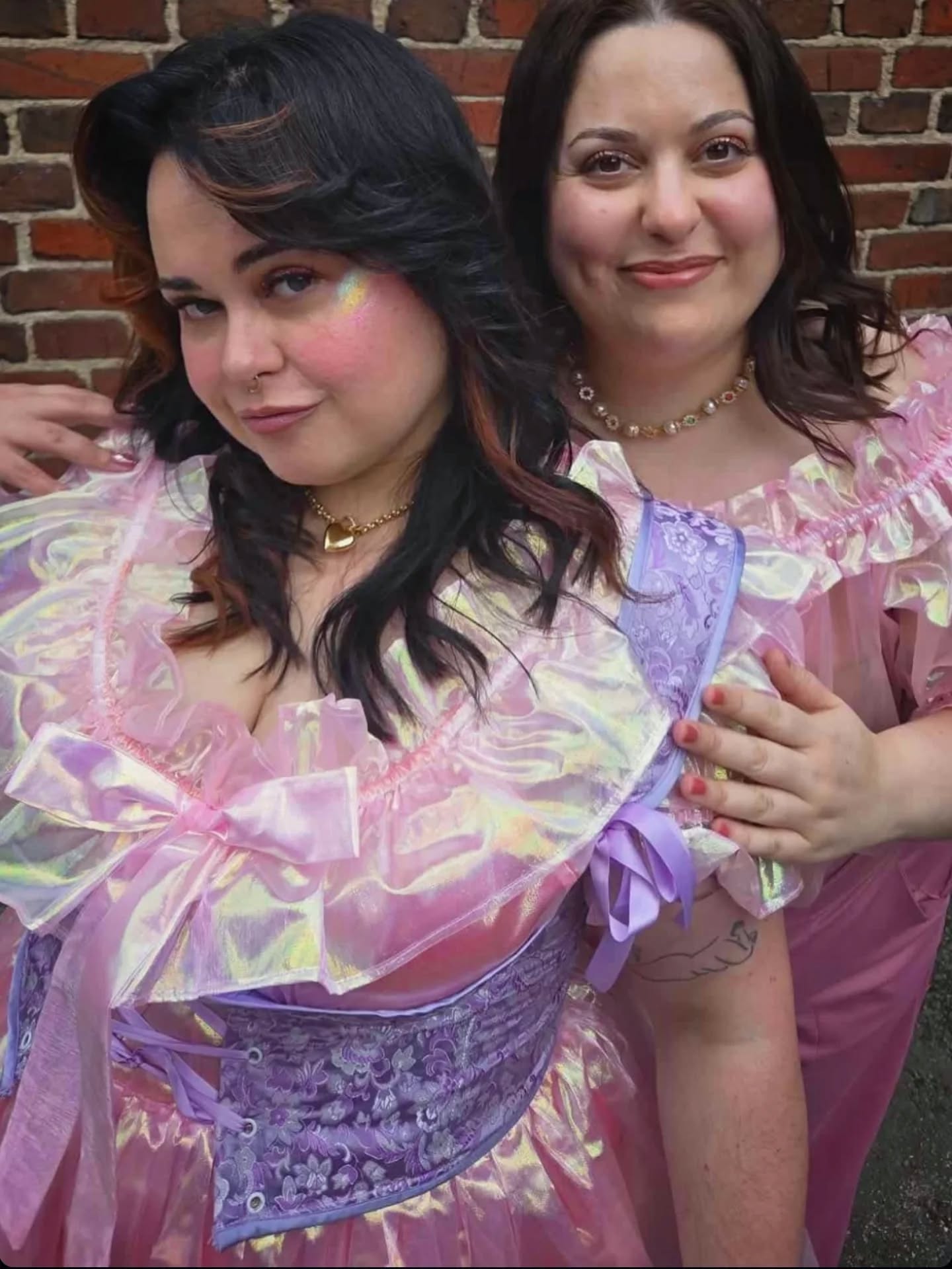 HUGE congratulations to these two gorgeous humans on their engagement 💜💕
#queerlove #queerwedding #iridescent #princessdress #fairydress #whimsicalfashion