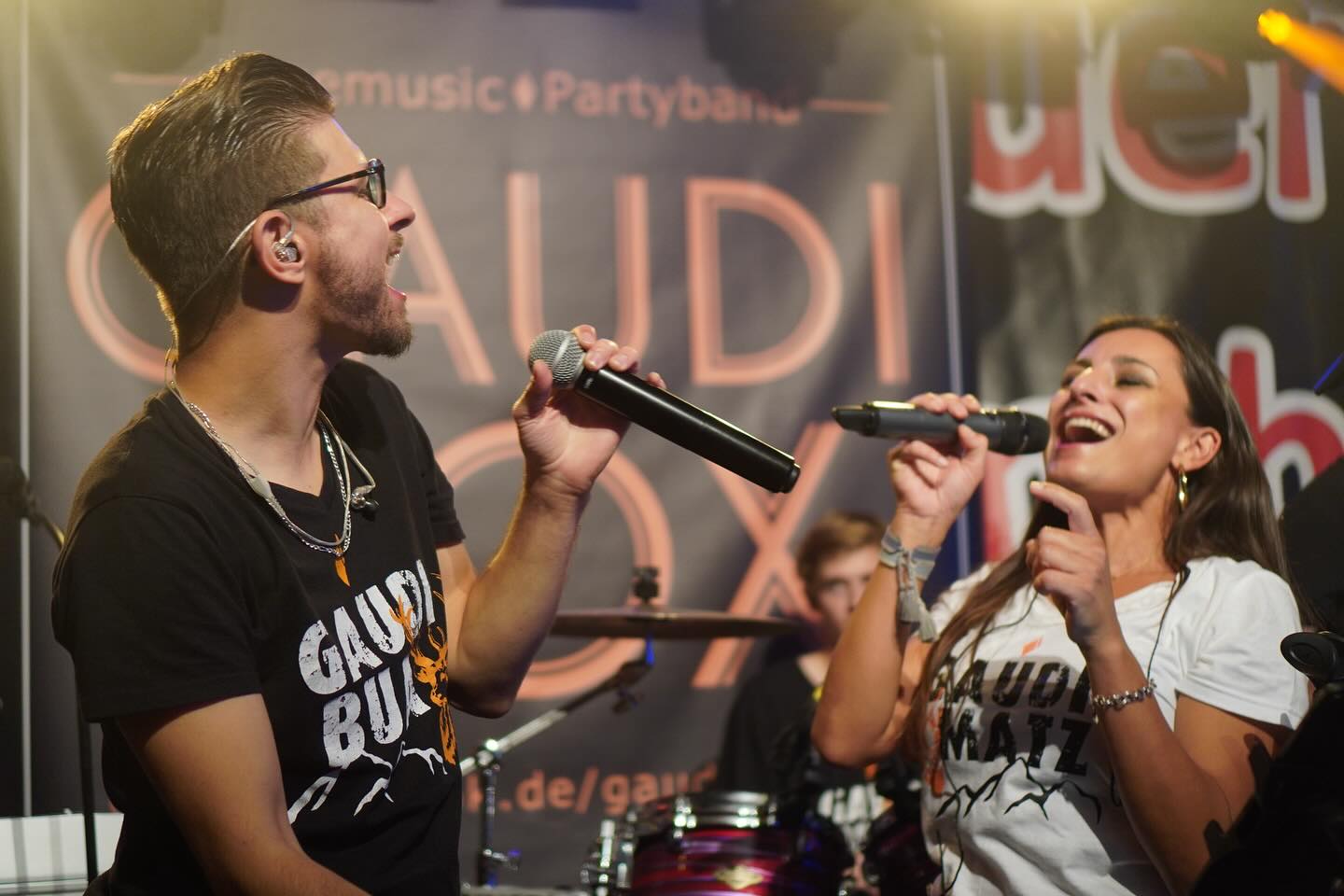 Was für eine Party!!!🔥
Danke an die Feuerwehr Penzberg und alle, die mit uns gefeiert haben! Ihr wart der Wahnsinn!
#gaudibox #livemusik #party #music #singer @gaudibox.live