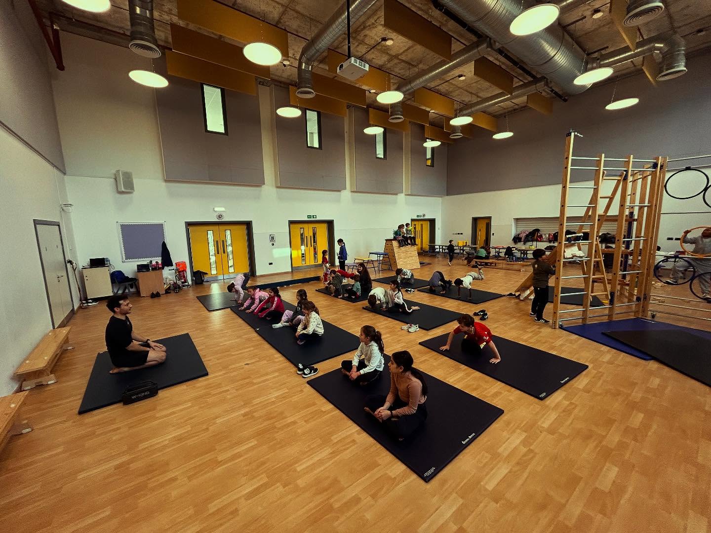 We kicked off today with a relaxing yoga session! 🧘♀️ The kids absolutely loved stretching, balancing, and testing their flexibility — and left feeling calm, focused, and ready for the day ahead. 🌞💪