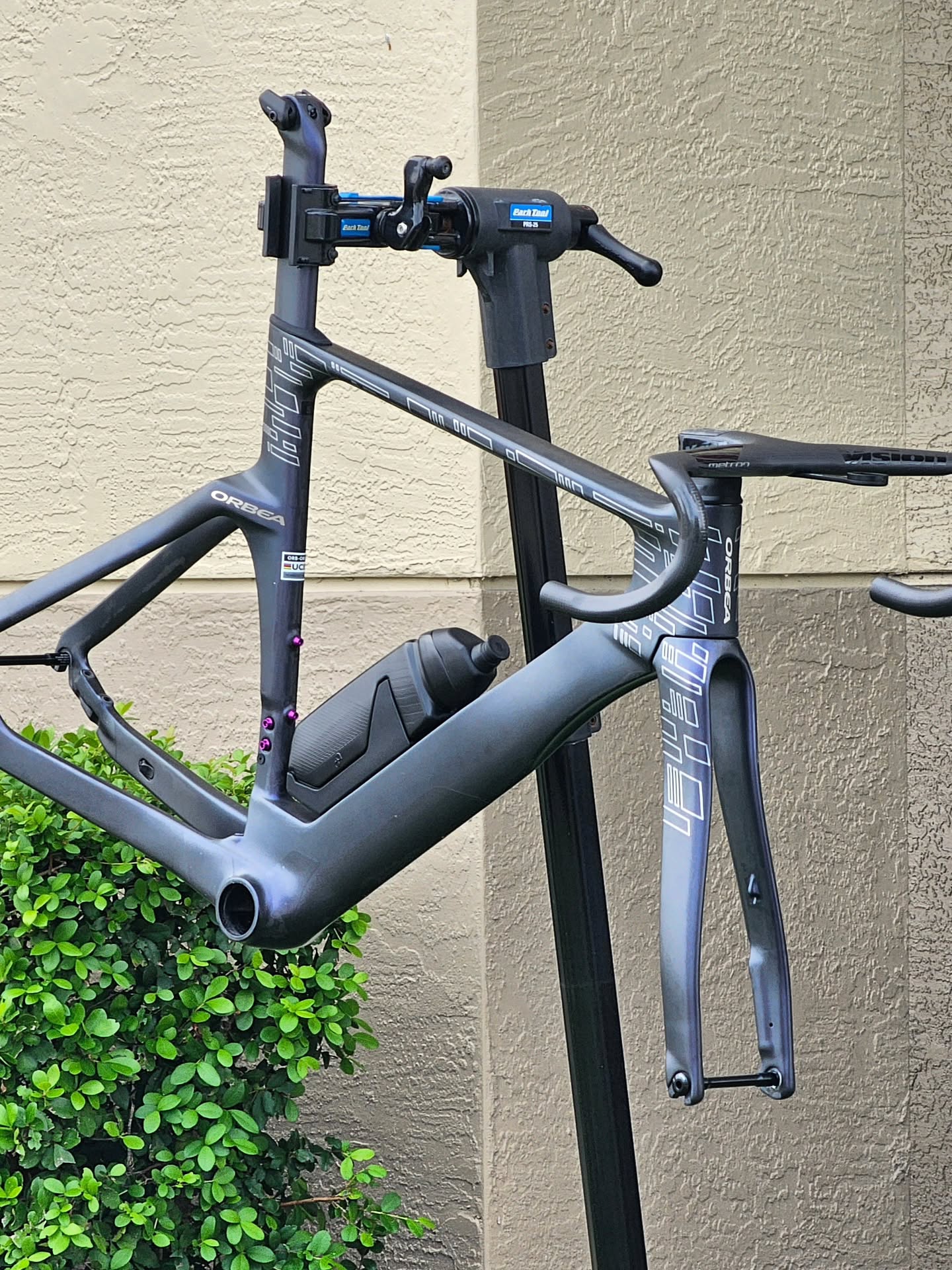 ⚠️ Exclusive Opportunity ⚠️
A one-of-a-kind, custom-painted Orbea Orca Aero frameset (size 51cm) is now available for a fully personalized build. This is your chance to secure a truly bespoke performance fully integrated aero bike.
DM to reserve this one-off frameset for yourself.
#cyclevolution #smallbusiness #bikelife #bikepic #bikelove #bikeshop #bicyclelife #bicyclelife #bikeshoplife #localbikeshop #supportlocalbikeshop #delraybeach #delray #a1aflorida #roadbike #shopsmall