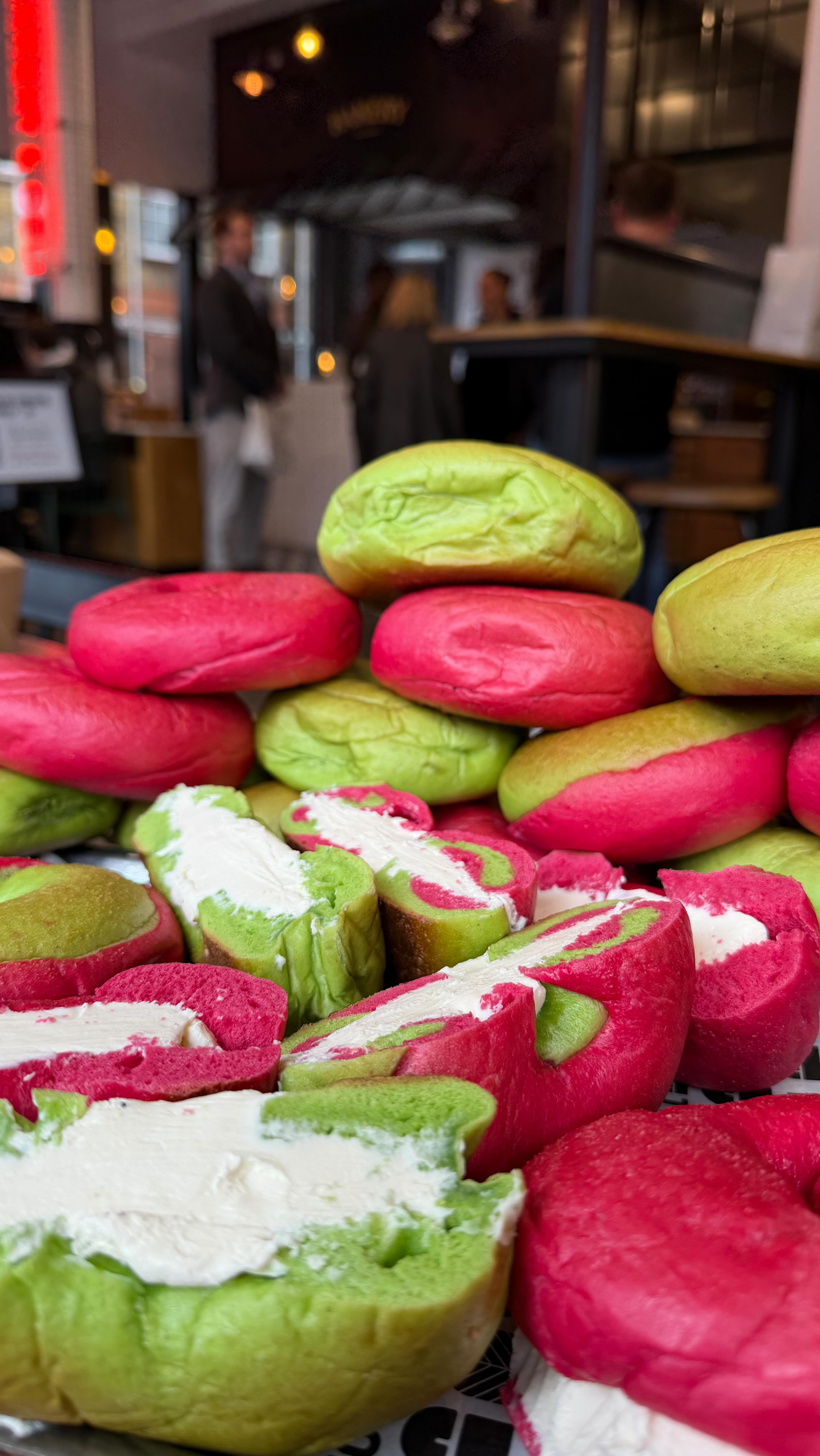 Even our bagels are obsessulated with Wicked this weekend! 💕💚
This is your sign to grab some bagels before heading to see Wicked For Good 🥯✨
P.S. our pink & green bagels aren’t for sale… but should we “greenify” them for real? 👀
#wicked #wickedforgood #elphaba #glinda #wickedfans
