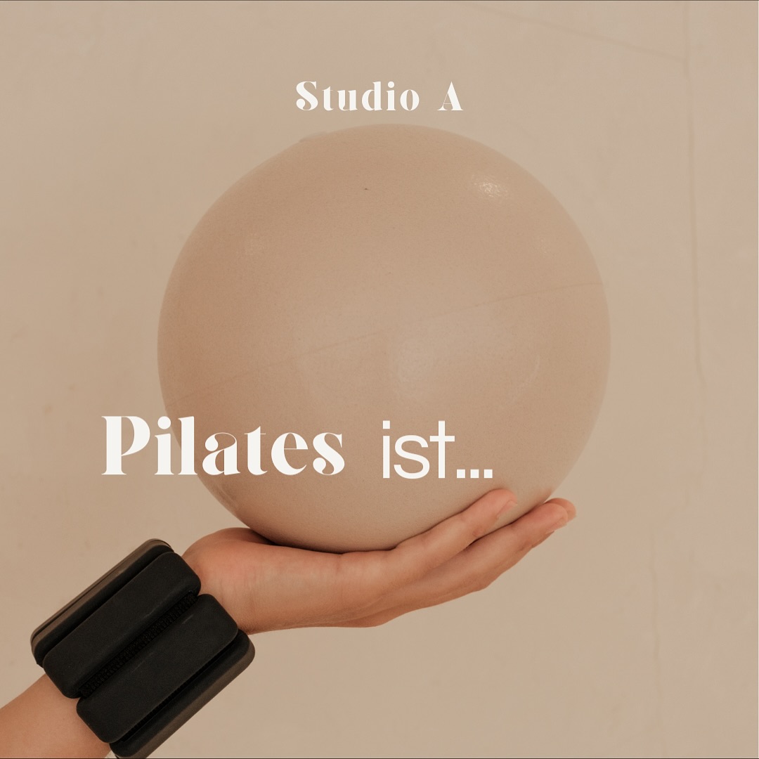 Pilates bietet etwas Besonderes…Achtsamkeit. Es geht nicht um mehr, es geht um bewusste Bewegung.
Move with presence, not pressure 🩶
#pilates #reformerpilates #reformer #modernpilates