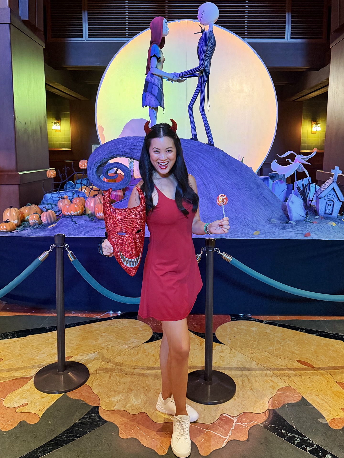 😈 or 😇
Would you believe I’m not even a fan of Halloween? 😆 Hope everyone has a safe and happy trick-or-treat night! Go Dodgers! 🎃💙