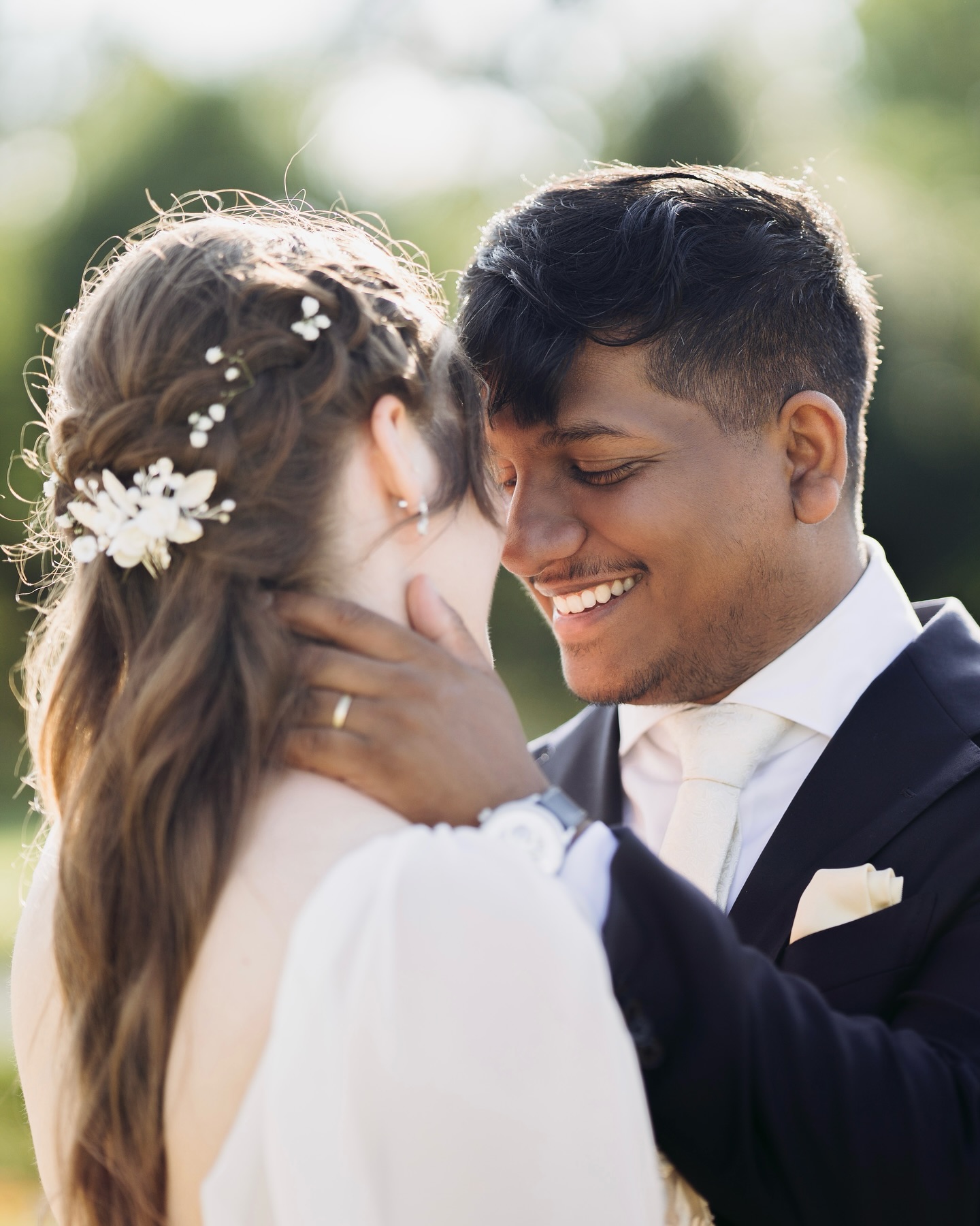 Momente für die Ewigkeit. 💫✨
•
•
•
#brautpaarshooting #hochzeitsfotografberlin #weddingphotography #justmarried #weddinginspiration #hochzeit2025 #wedding #hochzeit