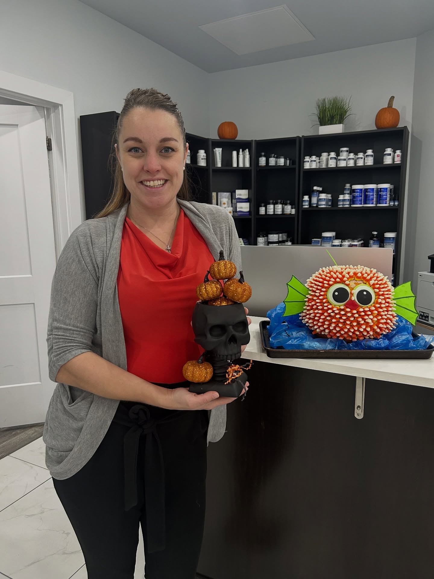 Congratulations to this years Skelo-cup winner Dr.Ali and her candy corn blowfish !