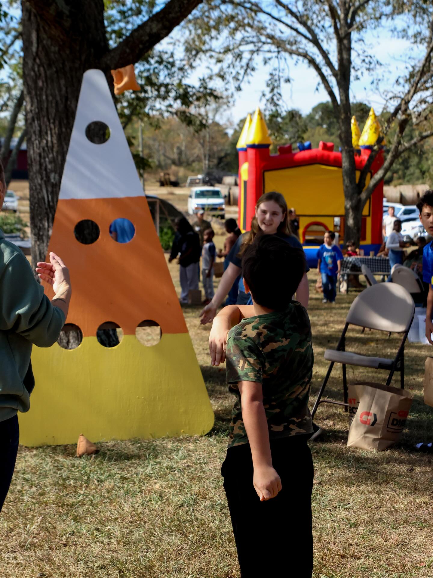 A sweet, impactful time was had last Saturday at our 5th Annual Fall Festival on the farm! With over 150 refugee friends in attendance and 50 volunteers, we were able to provide a safe space for families to enjoy a fun Fall day. Kids were able to play games, make crafts, eat snacks from different cultures, pet goats, and go on hayrides. Thank you for your prayers & support over this day!
