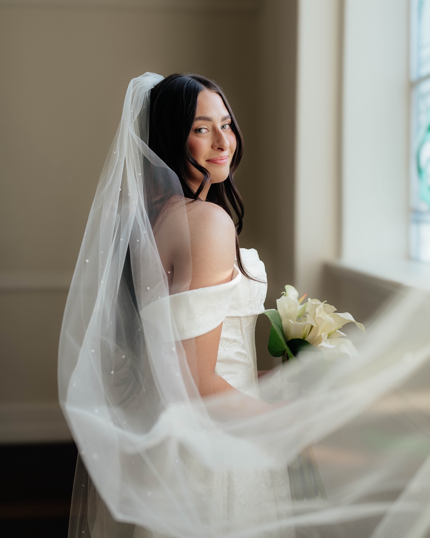 The most luxurious bridals for Amy and Liam at the most gorgeous venue🥂
#saltlakecityphotographer #loveandwildhearts #saltlakecityelopement #northernutahphotographer #utahisbeautiful #utahunique #saltlakecity #visualambassadors #utahphotography #utahweddings #posepatch #utahisrad