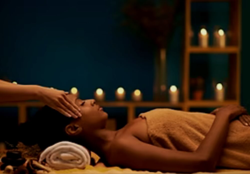 WINTER WELLNESS WEDNESDAYS✨
Due to crazy popular demand, we’re excited to announce that Winter Wellness Wednesdays have been extended and are now available throughout ALL OF NOVEMBER!
Enjoy a touch of midweek magic with special 45-minute full body massages for just £40 💆♀️🌿
Indulge in gently warmed Ayurvedic oils, soothing hands, and all the benefits your body needs:
✨ Enhanced circulation
✨ Alleviated tension & stress
✨ Profound relaxation
✨ Immune system support
It’s the ideal opportunity to pause, breathe, and nourish yourself as the colder months approach.
Spaces are limited — reserve your midweek reset before they’re gone and prepare to embrace the season! (Link in bio, natch).