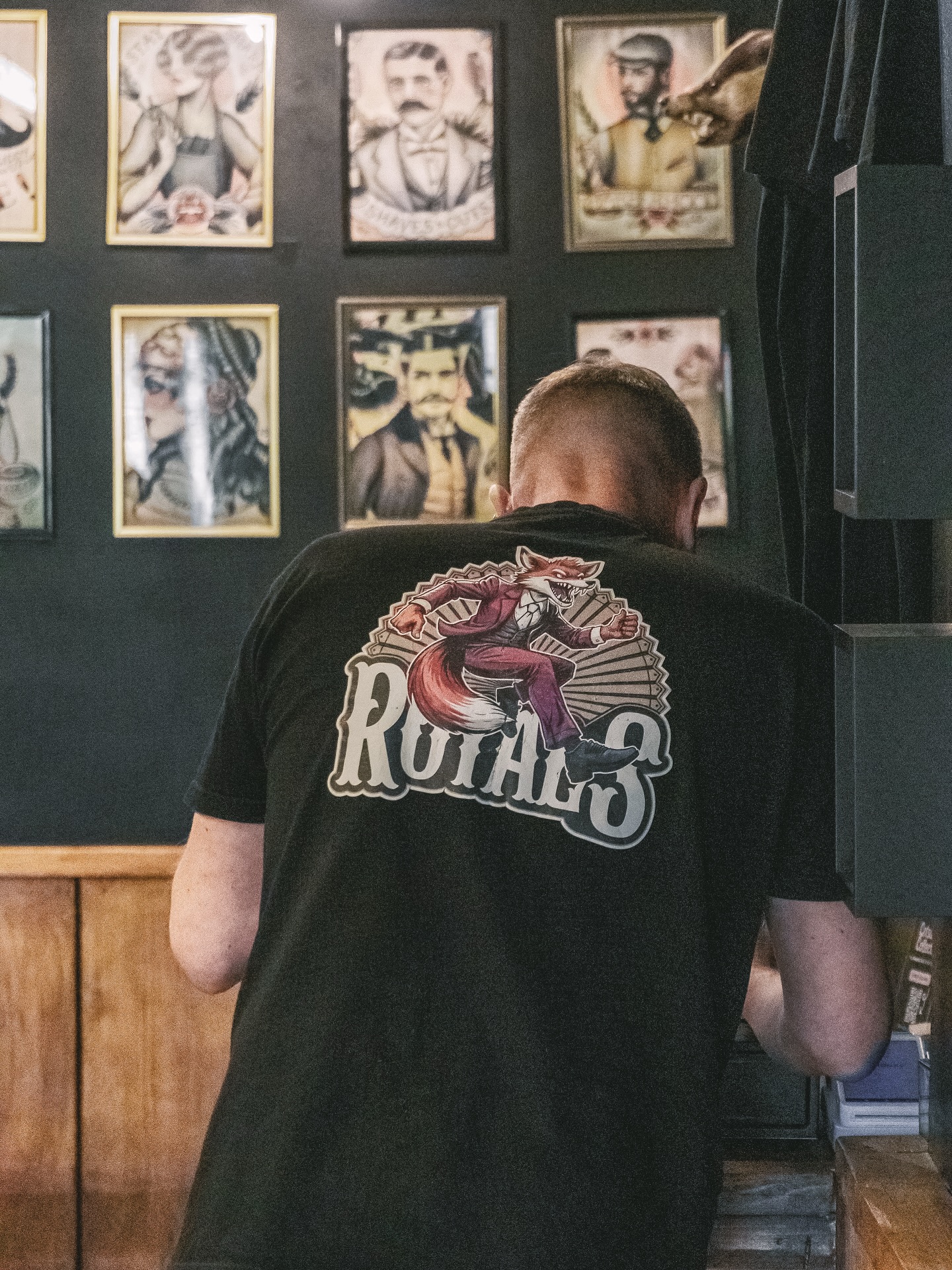 HEADS UP ; Half term is here, which means it’s a busy week ahead in the salon. Make sure to book those kids cuts early to avoid missing out!
Hit the link in our bio or drop us a quick DM to secure your slot.
#barbershoproyals #royalsbarbershop