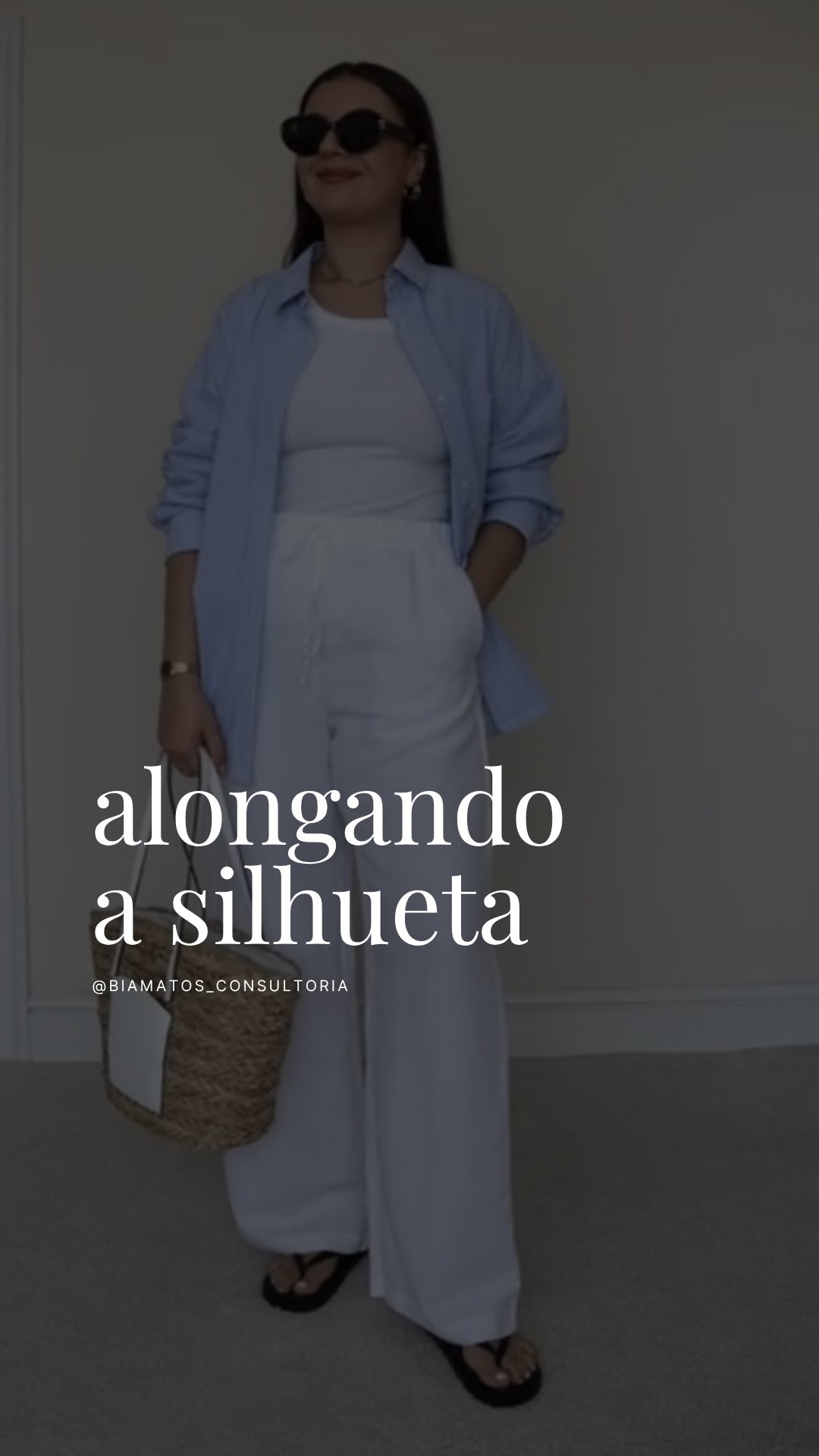 A gente pode não crescer mais, mas da pra usar a ilusão de ótica e trazer recursos alongadores pra silhueta. Se essa for sua intenção.
As vezes eu uso e outras eu nem ligo…mas sempre é bom sabermos. E você?
…
#truquesderstilo #ilusaodepticanolook #consultoriadeimagem #imagemeestilo