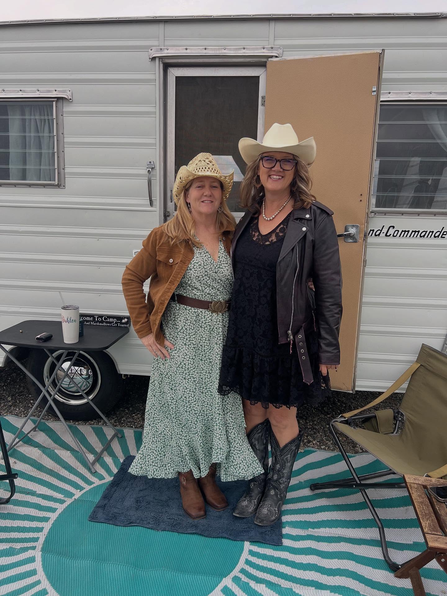 Convinced Karen to join me on a Sisters on the Fly event last weekend. So much fun! The sisters were amazing and welcoming, met some awesome sisters who I hope to see again. Raging Bull Winery was super fun and beautiful! 🤠