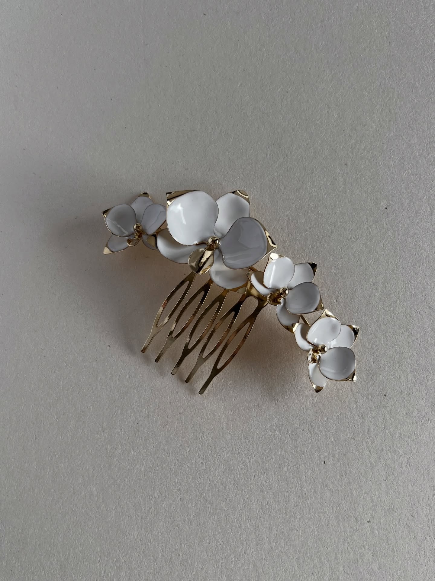 Our new timeless must haves! You love them! We loved making them for ya! #bridalaccessoires