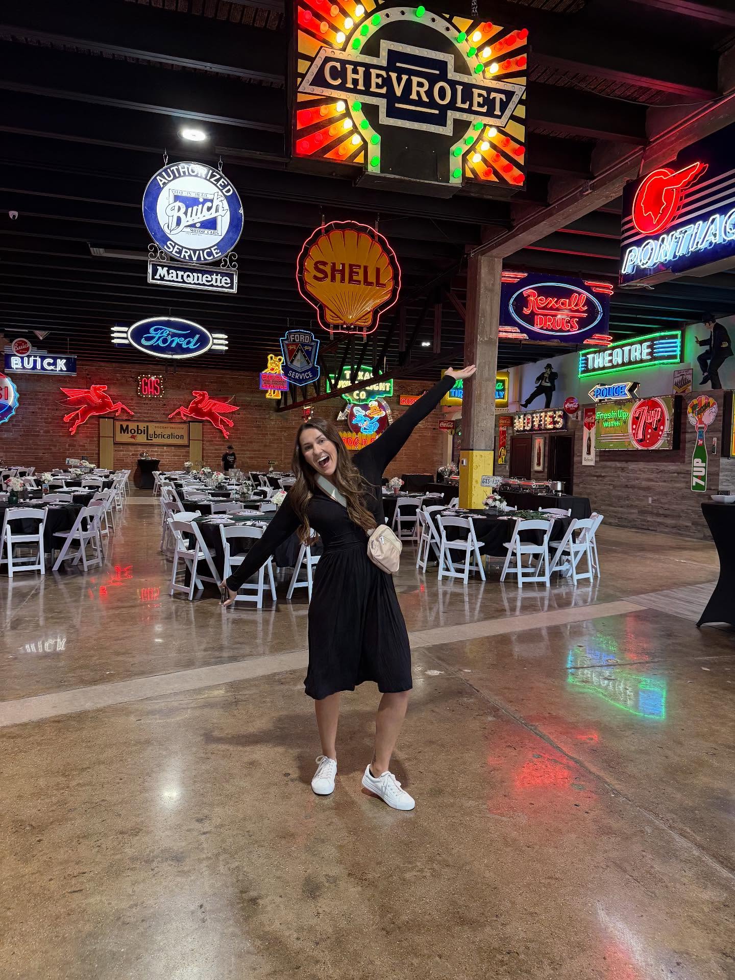 🌟 Meet Ashlee 🌟
I started Seamless Day Events on my own, but for a while now, Ashlee has been my right hand in creating flawless wedding days. I truly don’t know what I’d do without her. She’s absolutely vital to every seamless celebration we bring to life, and I’m beyond excited to shine the spotlight on her today! 💍✨
Welcome to the highlight reel, Ashlee – you make every “I do” possible! 👰🤵