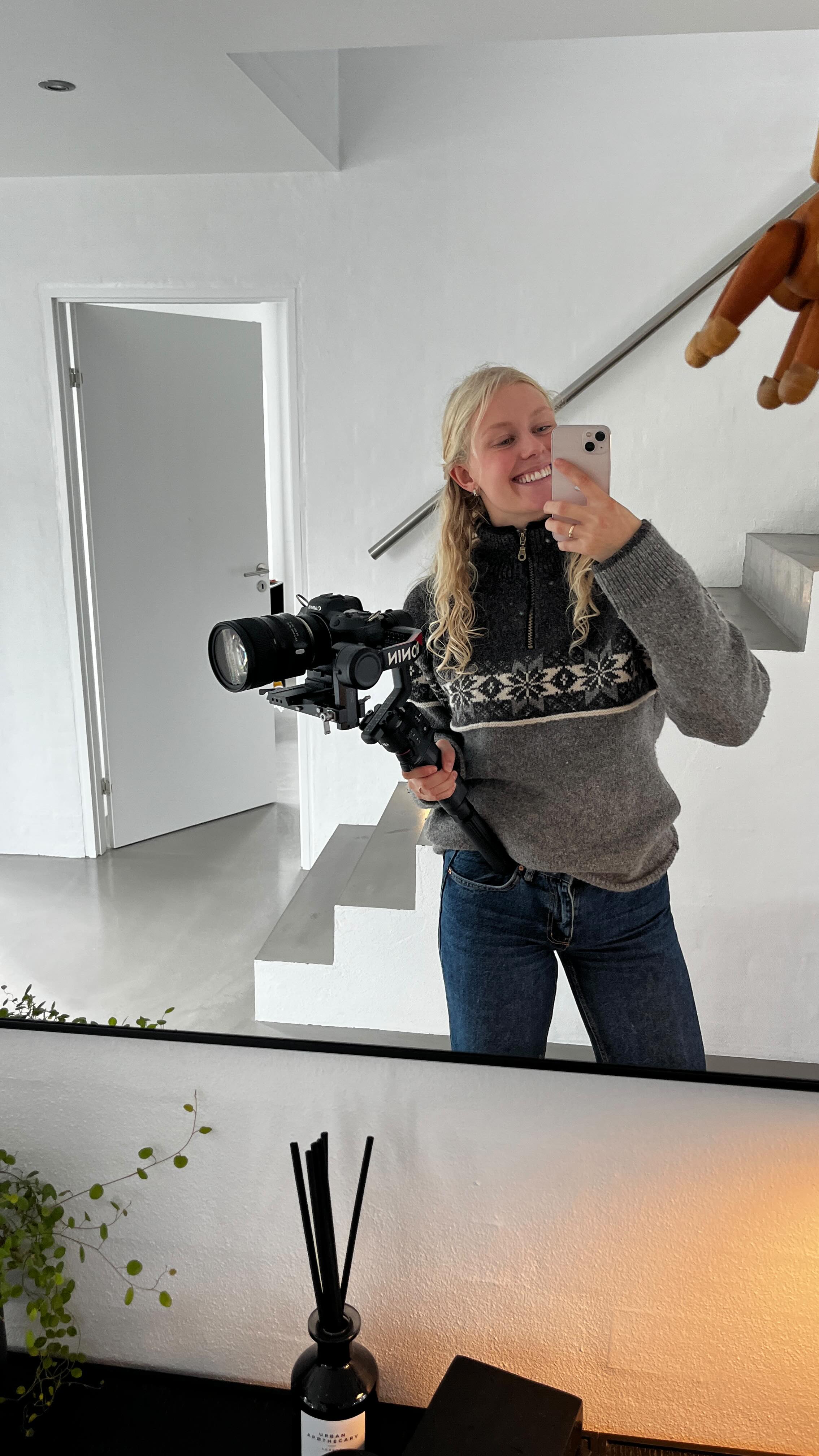 I dag har jeg været ude hos @signebudolf for at lave branding billeder og videoer til hendes yoga uddannelse — se med her🧘🏼♀️🎥🎞️
Glæder mig til at vise resultatet når det er klar! 👏🏼
Hav en dejlig lørdag og weekend ☕️🍂🍁