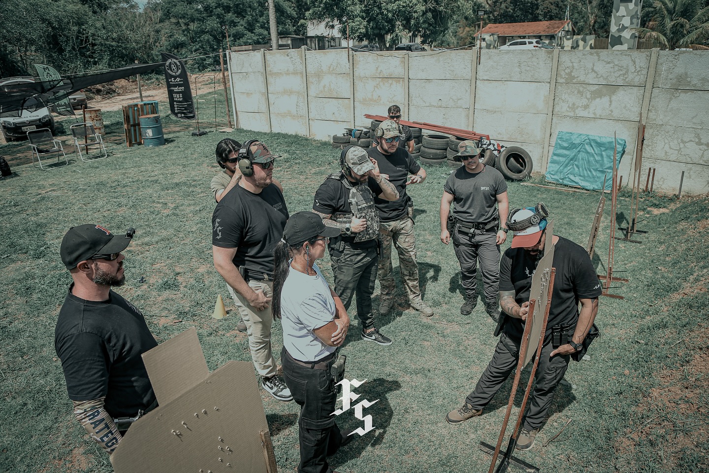 Range Day FS no Rancho ⚡️
@clubeorancho
@m.tacticalgroupdefense
Parceiros Freedom
@mahrte
@teclubjundiai
@acaifrutabrasileiraoficial
@luminoxbrasil
@forflycases
@sfichips
@cadamuroarmor
@obscuresidegroup
#freedomstrategy #fs #rangeday #rangedayfs #clubeorancho
