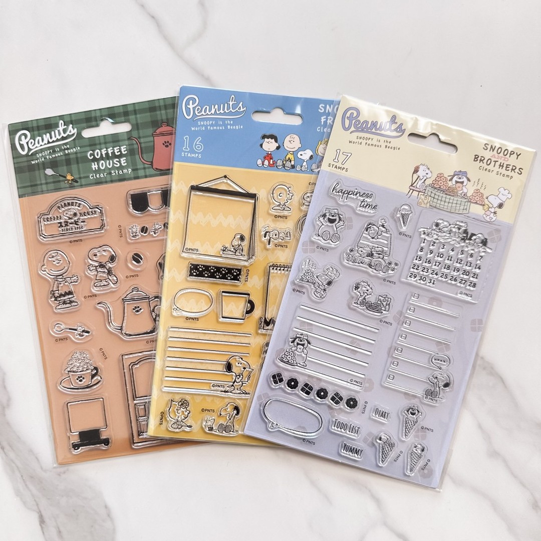 𝐍𝐞𝐰 𝐀𝐫𝐫𝐢𝐯𝐚𝐥𝐬: 𝐏𝐞𝐚𝐧𝐮𝐭𝐬 𝐒𝐧𝐨𝐨𝐩𝐲 𝐜𝐥𝐞𝐚𝐫 𝐬𝐭𝐚𝐦𝐩𝐬
We’re so excited to share these adorable Peanuts Snoopy clear stamps are online available now!
Launched first at the London Pen Show, they were an instant hit with fans!🌟 These stamps with incredible detail, every little Snoopy is super crisp, cute, and fun to mix and match. These stamps are easy to use and the perfect size for your any size journal or planner, making them ideal for journaling, letters, or any craft project.
They’re now exclusive online, but stocks are limited and restock may take some time.
#oneministore #stationeryshopinuk #mobilestationeryshop #onlineshop #stationery #japan #Snoopy #clearstamp #stamping #journaling #文具控#文具 #文房具