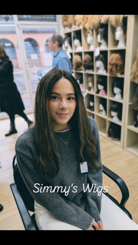 Find yourself a wig that matches your hair to a T @simmyswigs ✅🤳🏼
📱 020 8202 5263
🔗 www.simmyswigs.com
🌎 We ship worldwide
#wig #wigs #lace #lacewigs #curlyhair #balayage #naturalhair #humanhair #model #colours #hairloss #hairideas #hairenvy #hairtransformation #wiglife #wigshop #wigmaker #london #simmyswigs #miami #lgbt #wowfactor #booknow