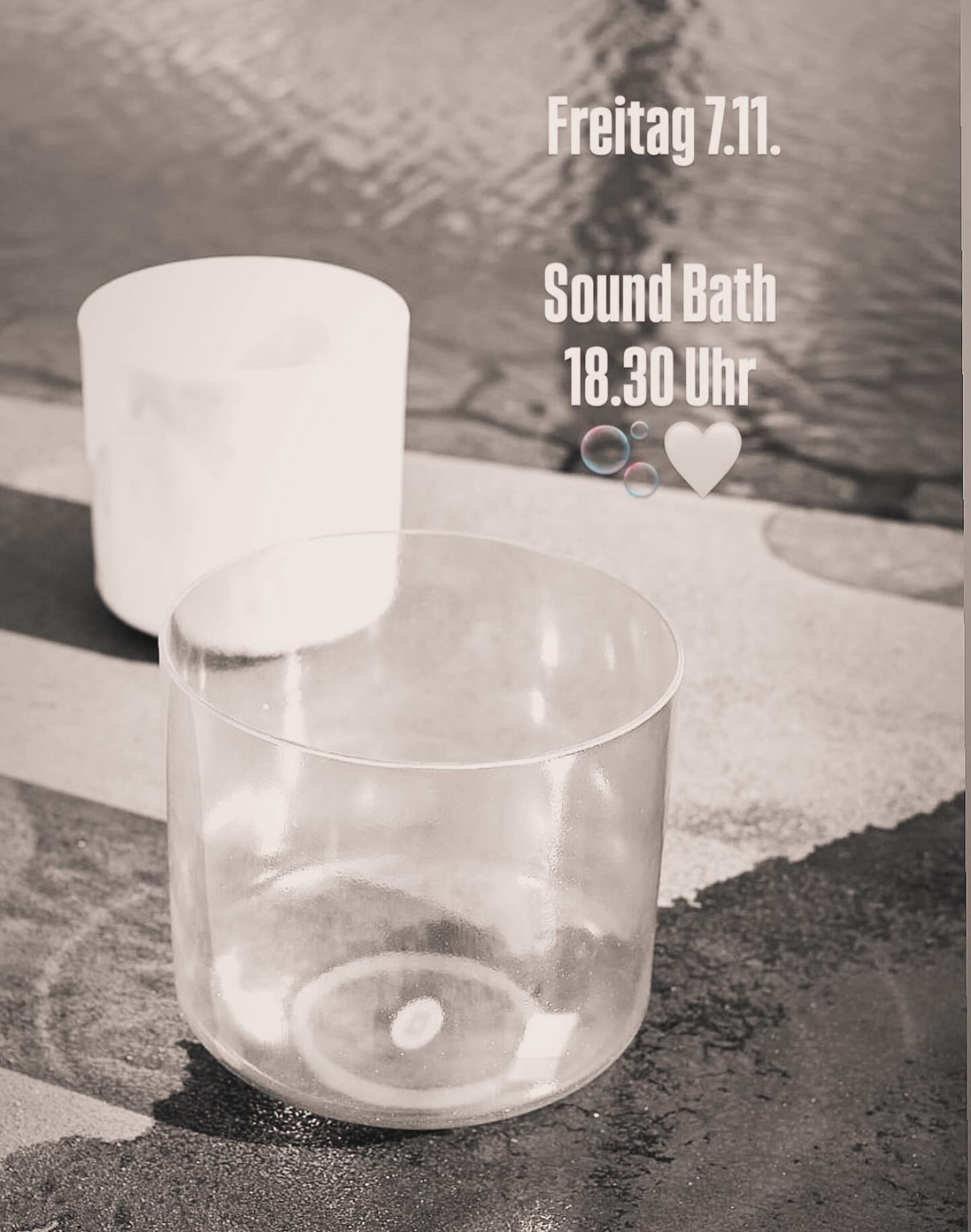 Friday Ritual
Wer möchte am Freitag 7.11. // 18.30 Uhr dabei sein?
Es gibt noch einen Platz für dich 🫧🧡
Buche dein Ticket direkt via Eversports
https://www.eversports.de/s/svenja-henning
Sound Bath
#meditation
#pause
#rest
#vibrationalhealing
#soundhealinghamburg
#taketimeforyourself
#loveseeingyou
#crystaltonesbowls
#soundbath
#relax