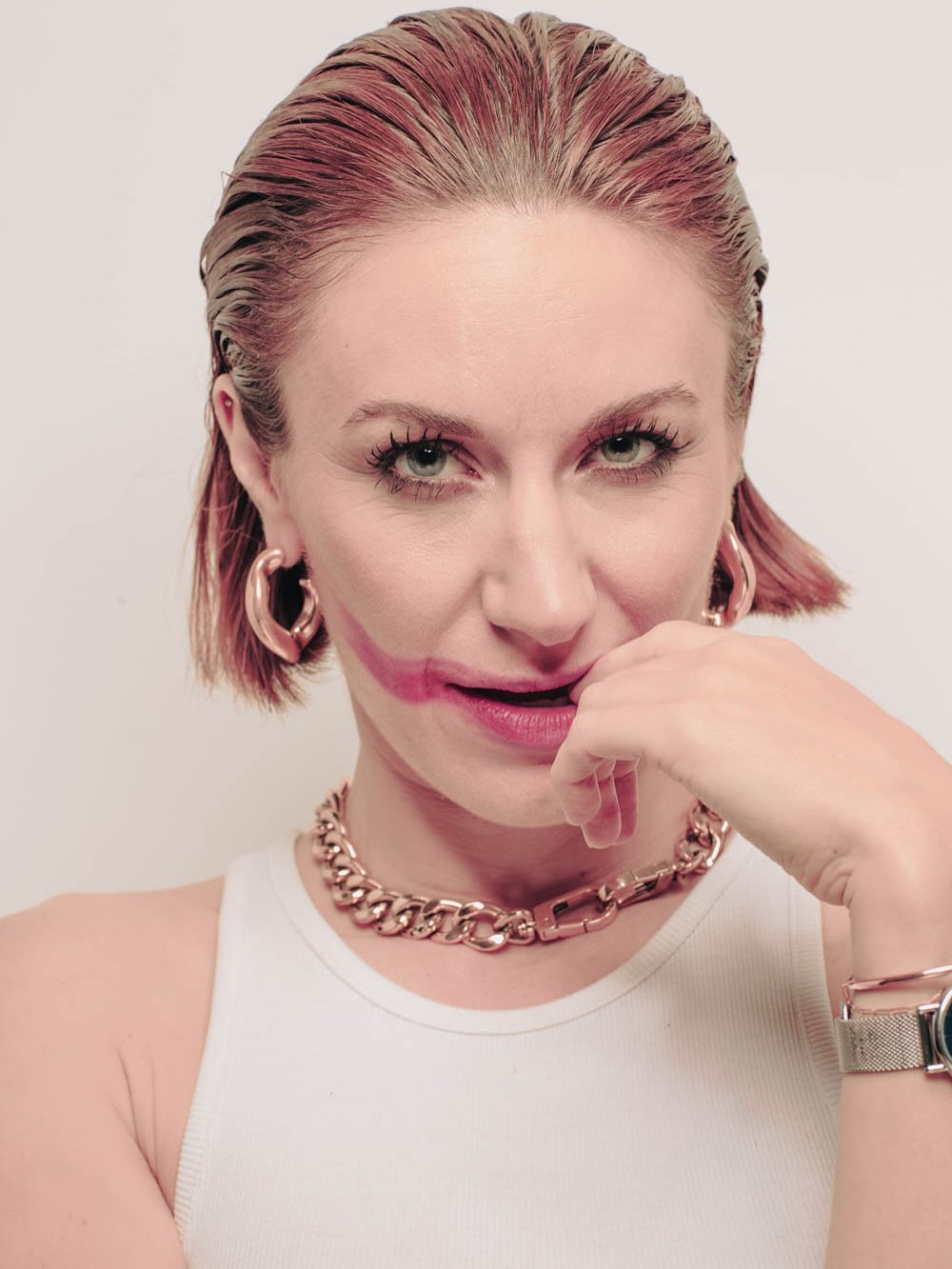 NOVEMBER GIGS 🎤✨🎃🍁
Hope you’ve all had a spookalicious Halloween, here’s my attempt at a Halloween costume!
A big shout out to each and everyone of you superstars for all your continual support with my singing journey.
Love you all and can’t wait to see you at a gig.
Sarah x
Wednesday 5th November 7-10pm
@the_ivy_collection St Albans
🎤🎷
Friday 7th November 7.30-9.30pm
@palmmiltonkeynes
🎤🎷
Saturday 8th November 7.30pm
Olney Methodist Church, evening for Macmillian
🎤🎸
Wednesday 12th November 8-10pm
@charlesbradlaugh with Ginger Pig 🐖
🎤🎷🎹🎸🥁
Thursday 13th November 6-9pm
@bluediamond.worldsend Christmas Event
🎤🎷
Friday 14th November 7.30pm-10pm
@stantonburytheatre with The Alina Jazz Collective @alina_orchestra
🎤🎷🥁🎺
Sunday 16th November 10am-2pm
Marsh Gibbon Christmas Market
🎤🎸
Wednesday 19th November 7-10pm
@the_ivy_collection St Albans
🎤🎷
Friday 21st November 7.30-9.30pm
@palmmiltonkeynes
🎤🎷
Sunday 23rd November 5-8pm
The Music Room, Fairfield House and Studio, Biggleswade, Jazz jam, all musicians/singers welcome
🎤🎸🎸🥁
Saturday 29th November 1-3pm
@off_the_record_mk @willen_hospice @willenhospiceretail
🎤🎸🎸
Saturday 29th November 7-9pm
@pavilioncafeandbar
🎤🎸🎸
.
.
.
.
.
.
#sarahjonesjazz #jazzsinger #jazzvocalist #singer #jazzqueen #jazzmusic #jazzduo #jazztrio #gig #gigalert #november #miltonkeynesmusic #miltonkeynesbusiness #miltonkeynes #theivy
Photography: @getmarvin
Hair and Makeup: @theextraunordinarys @amy__lisa
As always a massive thank you to these creative geniuses. Every shoot with you beauts is filled with joy, laughter and creativity! Please do give their pages a follow. ❤️