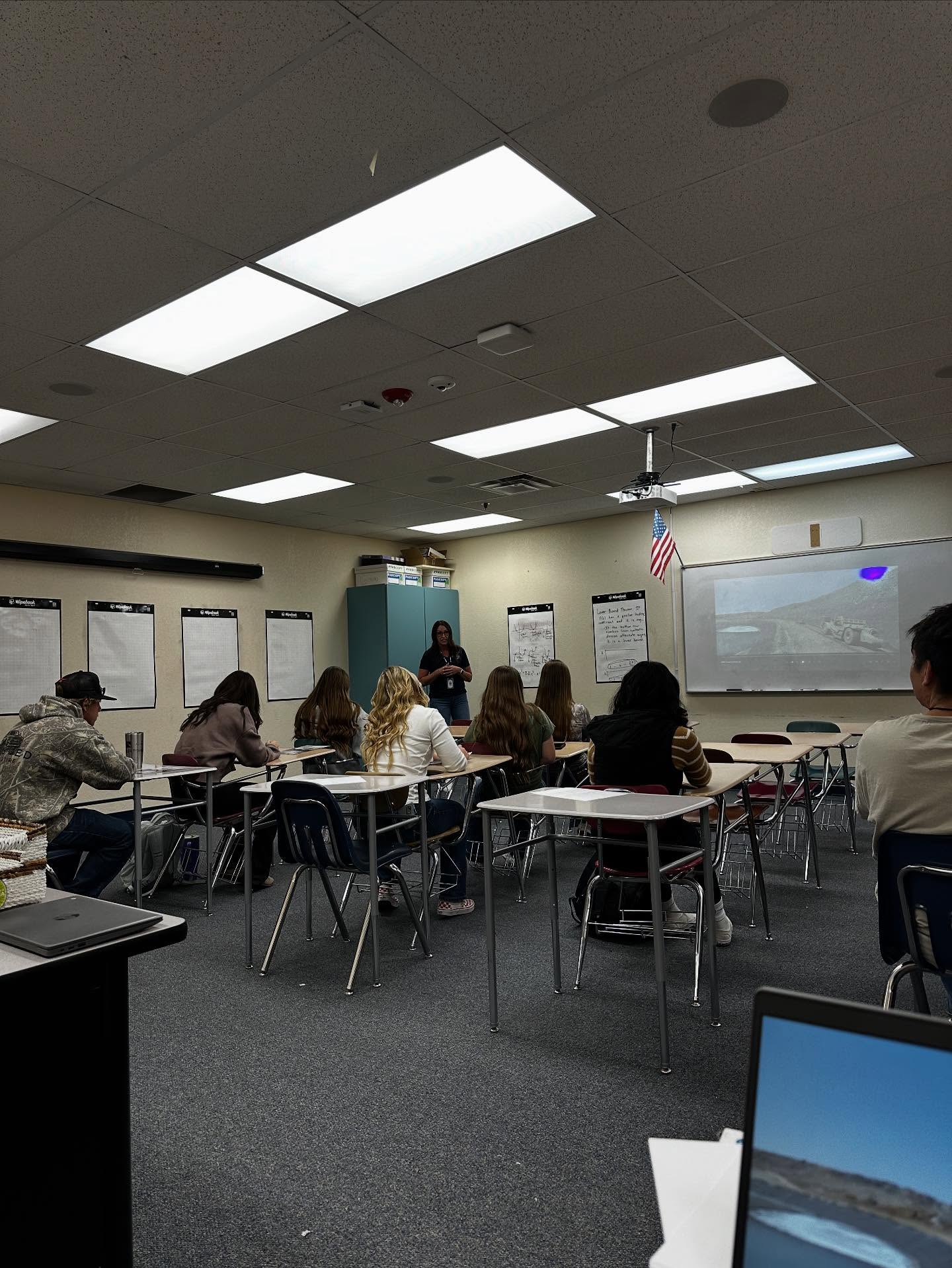 Had a great time talking to high school students at White Pine High School, Eureka County High School and all of Elko County School District at the Elko Conference Center. Excited for the rest of the week!
#hiring #careerfair2025 #elkonevada #civilconstruction