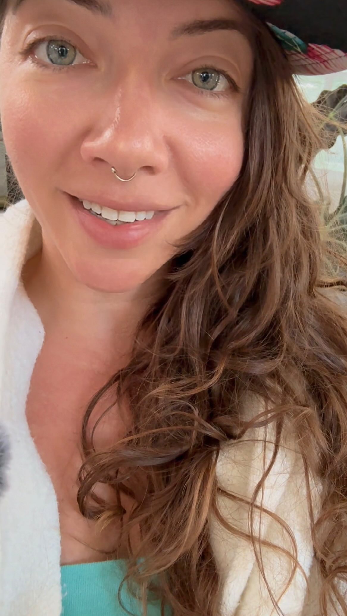 Intention is the arrow that draws us toward what we desire but to get there, we need to be grounded in the body.
Somatics is the practice of listening to and working with the body’s wisdom, aligning our inner world with our outer actions.
Our bodies hold the stories & patterns. We open new pathways for presence, growth, and authentic movement forward as we honour what the body has to say.
We’re not staying stuck in the story, but we are not bypassing either.
Without the soma, intention lives in the mind ~ something to chase rather than magnetizing from the physical.
Soften into what’s here now, attune to what’s alive and let it express in the presence of your soul, your nervous system will expand its capacity to support the unfolding.
When intention lives in the body, our growth is sustainable and tangible.
This is how we turn the magic of our deepest intentions into embodied creation.
#intentional #somatics #focalizing #soma #bodywisdom #desire #dreamweaver #psychedelic #therapeutic #soul #wisdom