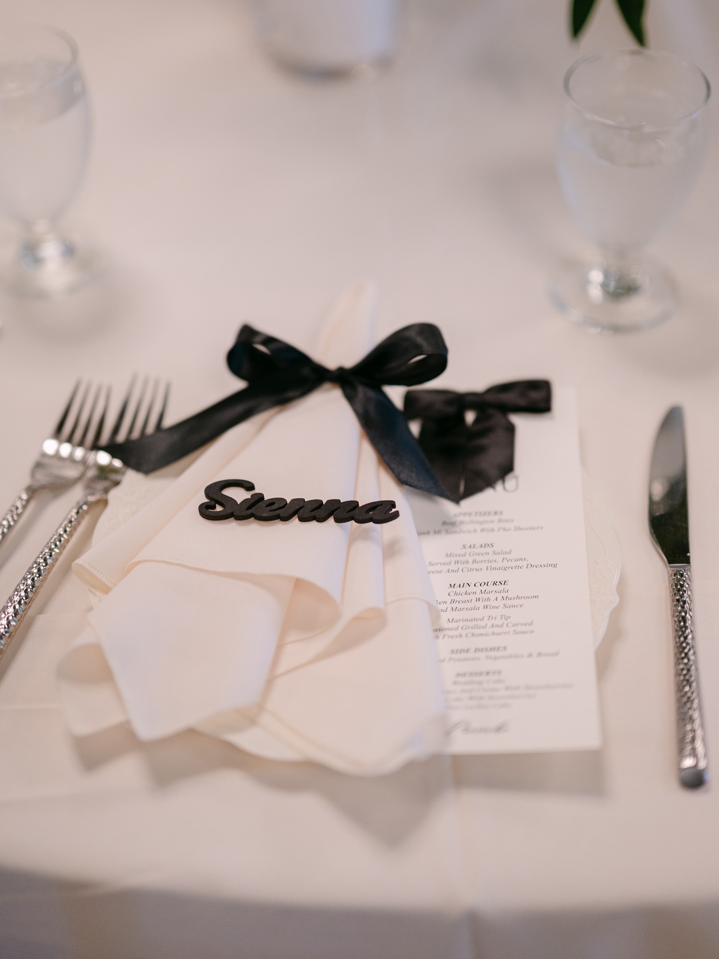 Our favorite personalization details from D&C’s wedding ✨🥹🤍
Photos by @alfredoacevedophotography
#weddingplanner#weddingreception#weddingdetails#socalwedding
