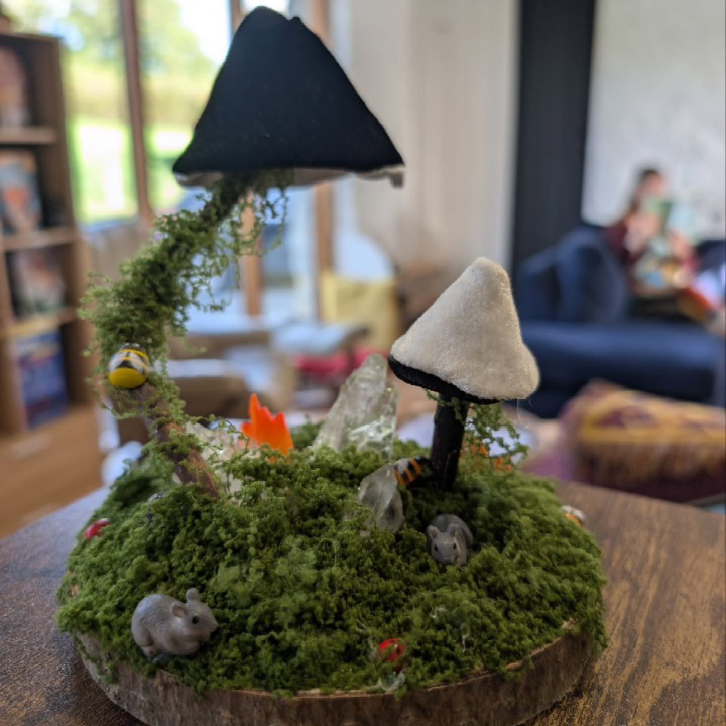 So grateful to @dandeliondreamz_ for this beautiful mushscape commissioned in our float centre colours. Can you spot the crystals? ๐ฎ They are 3 magnesium sulphate salt crystals from our tanks!
There's lots more treasures to be discovered in the shop. Follow the signs by St John's church on Glastonbury high street to find it!!