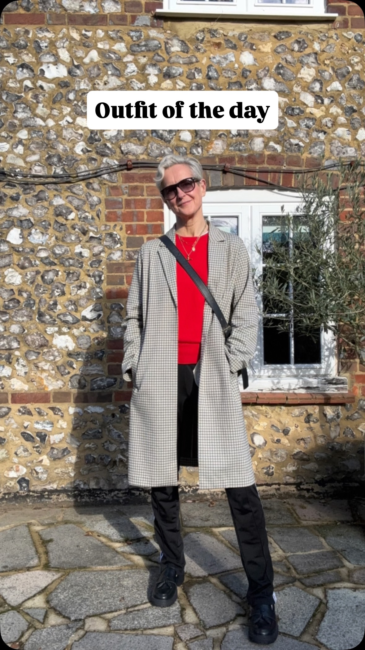 What I wore today. Spotlight on the sock/loafer situation.
#ootd #wiwt #socks #loafers #personalstyle #personalstylist #over50style