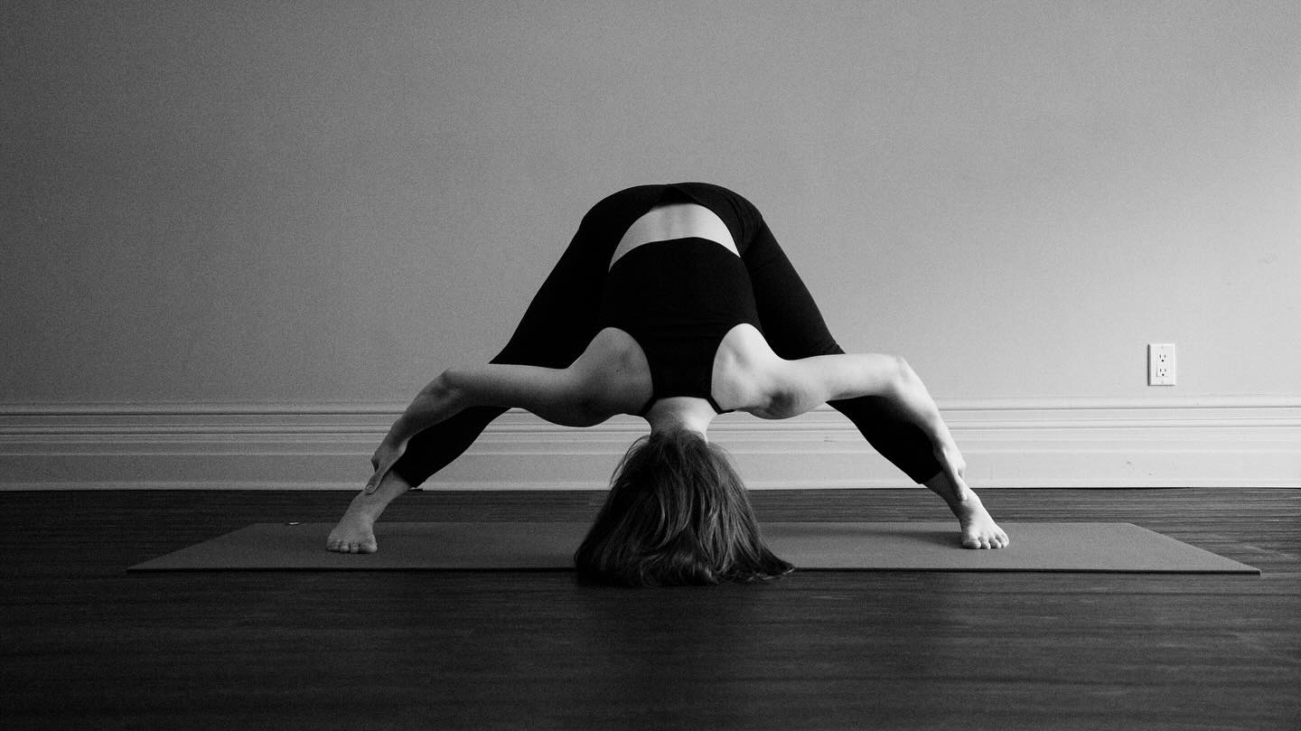 🎃 HAPPY HALLOWEEN 🌗
The roots of Halloween trace back to Celtic traditions — to what’s known as Samhain — which marked the end of the harvest season and the start of the dark half of the year.
It was believed that during this time, the veil between the living and the spirit realm grew thinnest, allowing souls, ancestors, and unseen energies to move freely between worlds.
Offerings were left out to honour the dead, and people gathered by firelight to reflect on the cycles of death, rebirth, and transformation.
In a way, our yoga practice mirrors this same rhythm — the continual cycle of death, rebirth, and transformation.
In a typical āsana sequence, we begin close to the earth, slowly uncurling and rising through more expansive, energizing shapes, and then gradually make our way back down, returning to stillness, to the ground, to Śavāsana, to “corpse pose.”
That final resting shape (the most important shape of practice) reminds us to surrender and let go, honoring the idea that all endings are a natural part of every cycle — a necessary pause before new life begins again.
Perhaps this sparks inspiration for your practice today 🙏 have a fun and safe Halloween 💀🧙♀️
.
.
.📸 @candice.ferreira
.
.
.
.
.
.
.
.
.
.
.
.
.
.
.
#Samhain #HalloweenYoga #YogaPractice #YinYoga #MindfulMovement #YogaForTransformation #CyclesOfLife #Surrender #LetGo #YogaCommunity #YogaInspiration #SeasonalYoga #YogaAndWellness #TorontoYoga #YogaMeditation #AutumnVibes #InnerJourney