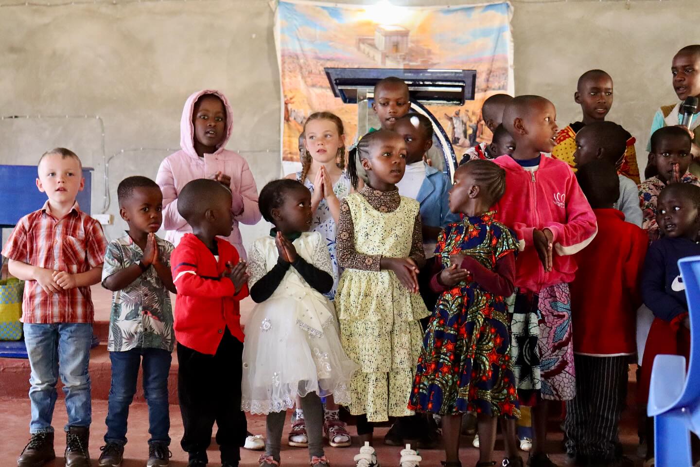 Sunday in the bush of Kenya 🇰🇪
Kate Grogan preached the first service. And Aaron Domengeaux preached the second service. Such a great day with great people!