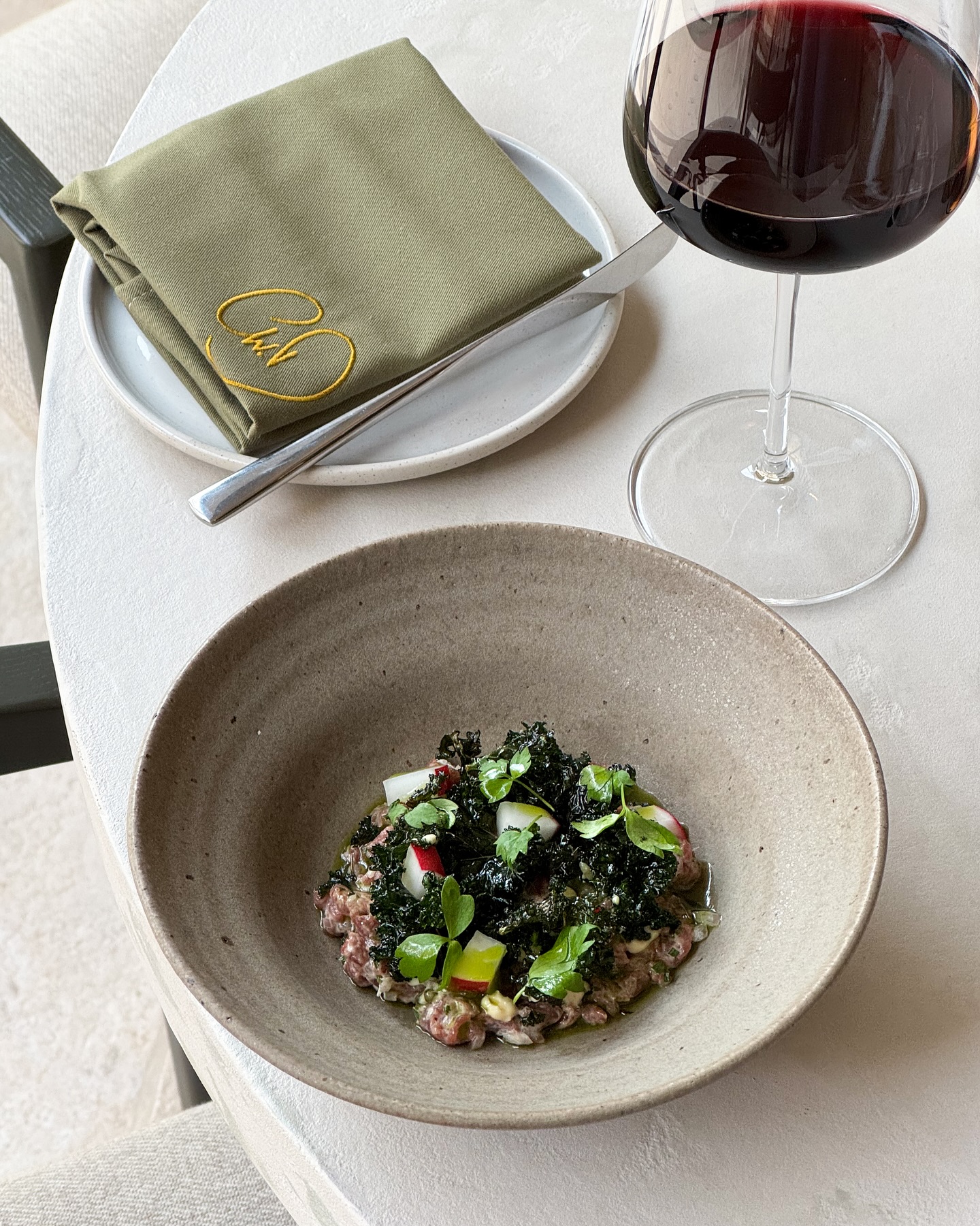 Beef tartare, radish, lovage and smoked bone marrow - created by Head Chef @jamesotwilson.
Inspired by a dish James first experienced at Grön in Helsinki - one that’s stayed with him ever since. This tartare is mixed with an emulsion of hay-smoked oil and wild garlic seed capers, then finished with a smoked bone marrow and lovage vinaigrette.