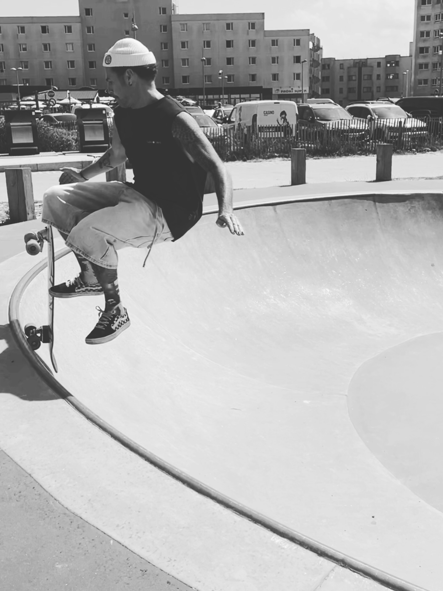 Stay WeirD
~
~
~
#strangemovesatthepark #surfskate #calais