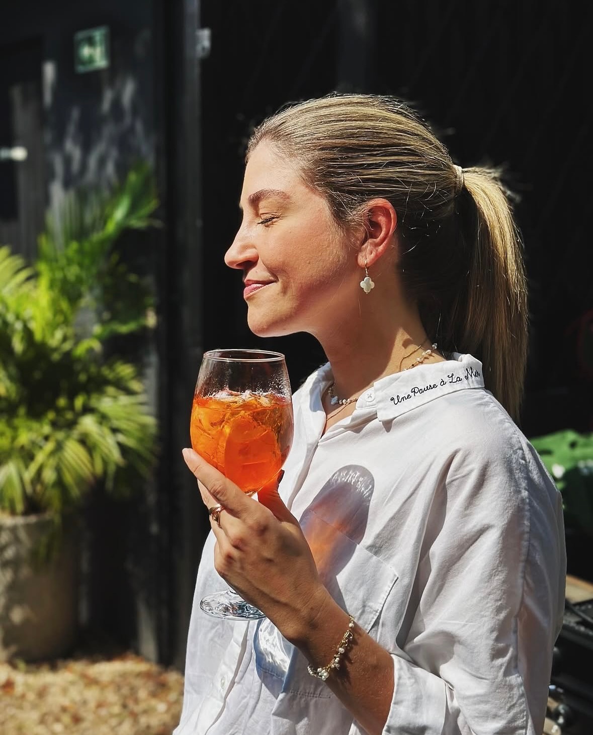 O fim de semana começa assim aqui nos nossos jardins.
Esperamos por você. 🖤
#eatkitchengram #eat #portoalegre #novohamburgo #caisembarcadero #drinks #vibes #weekend