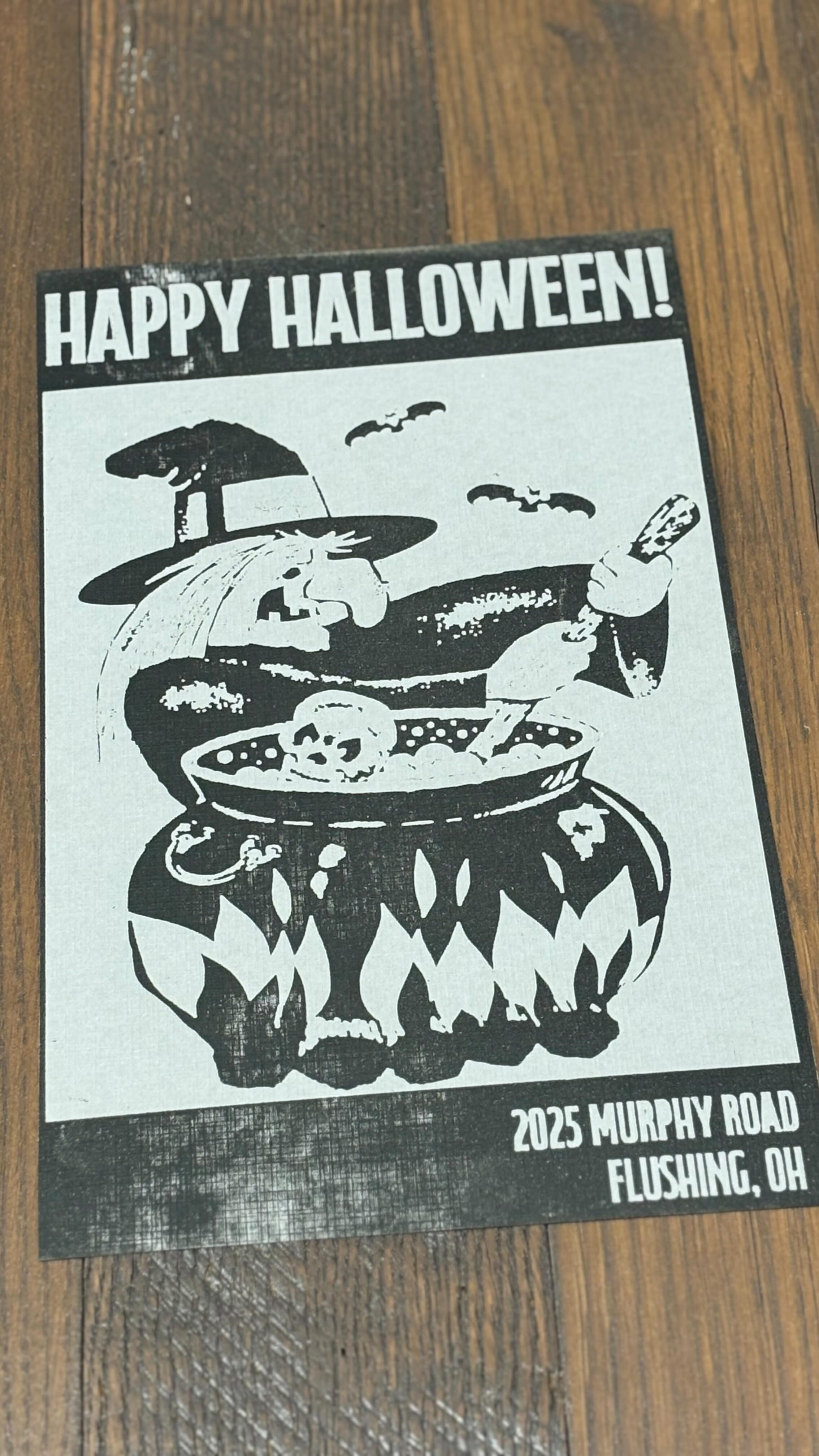 4th annual home town Halloween print. Costumes keep getting a little taller each year.
#letterpress #halloween #flexcut_tools #speedballart #blickartmaterials #freudtools #avidcnc #imake #frenchpaperco