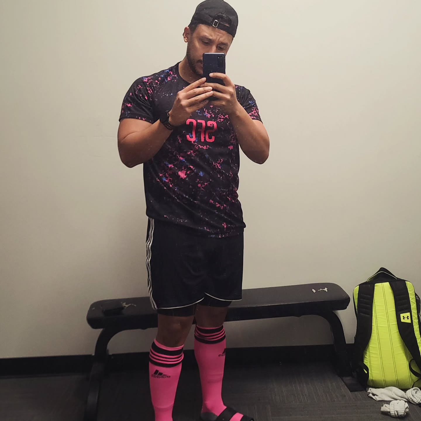 ⚽️ SOCCER⚽️
I had a tough game last night. As I sit here, I feel all the bumps and bruises I earned last night. It reminds me that the hard work I put in the gym allows my body to continue to do what I love!
If you're an athlete looking to improve your athletic abilities and performance, dm me, and let's get to work !
#personaltrainerNy
#buffalotrainer
#buffalopersonaltrainer
#gamerfit
#gamerfitness
#oneteamonedream
#Healthcoach
#nurtition
#buffalofit
#nyfit
#eatright
#training
#nutritioncoaching
#strengthcoaching
#activegamer
#activegamerfitness
#AGF
#thefitnessroundtable
#fitness
#dosyonkospodcast
#buffgamer
#buildthebrand
#brand
#activegamer
#buffalotrainer
#Buffalofit
#trainer
#athlete
#soccer
#athletics