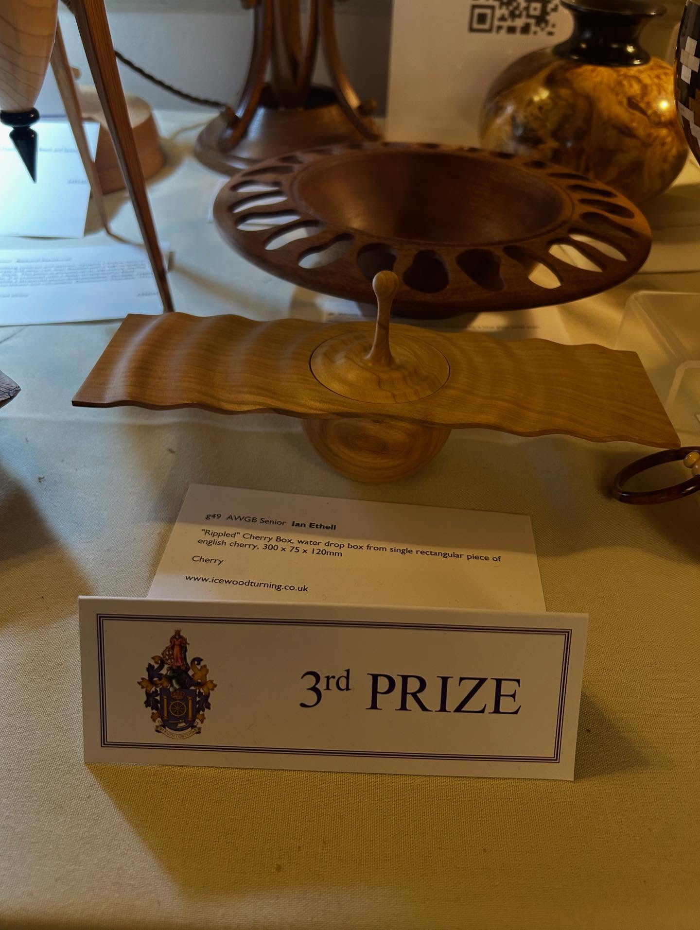 Delighted to have won a couple of prizes at Wizardry in Wood with a couple of my “Ripple” boxes.
#woodturnersofinstagram #woodturning #wizardryinwood #rpturners