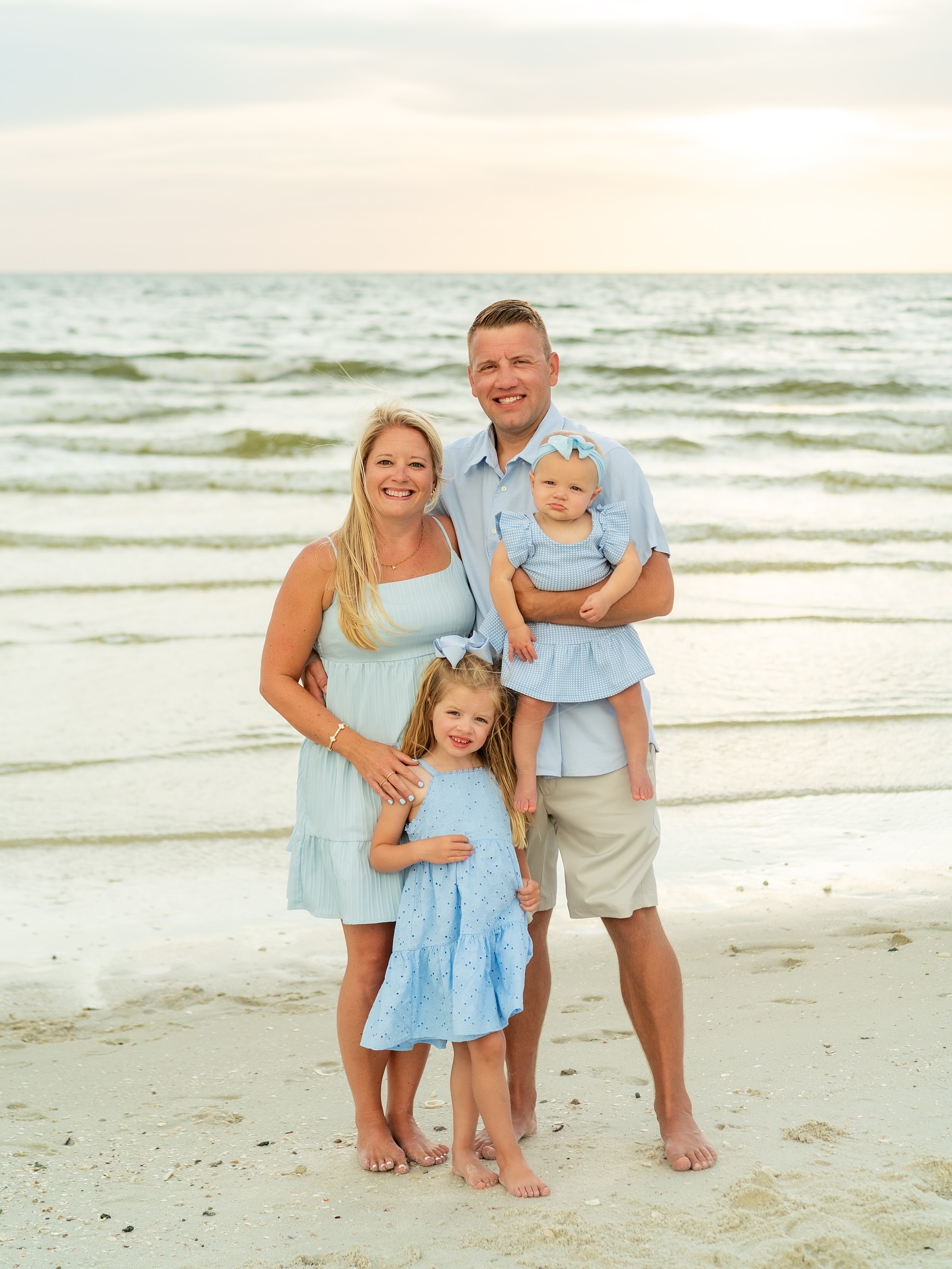 It’s exciting to have families return with new family members 👶🏻. #swflphotographer #naplesphotographer #bonitaspringsphotographer