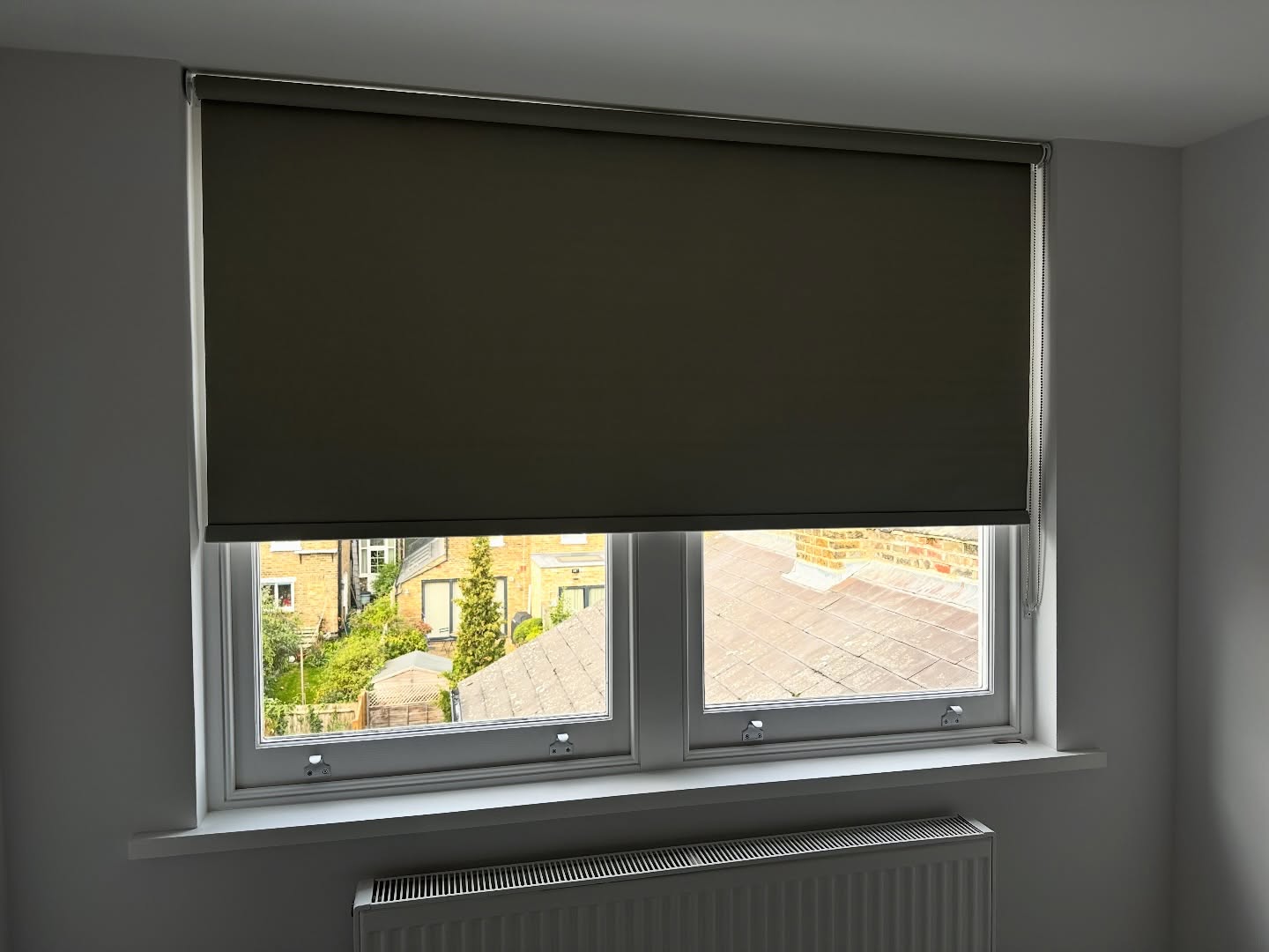 Grey, sleek, and blackout chic 🖤🛏️ Our bedroom just got a serious upgrade with this grey blackout roller blind—perfect for blocking out the world and dialing up the calm. Whether it’s lazy lie-ins or deep sleep mode, this blind brings style and serenity in one smooth roll ✨
#BlackoutBlinds #RollerBlinds #GreyInteriors #BedroomGoals #SleepSanctuary #WindowStyle #InteriorInspo #BlindsOfInstagram #ModernLiving #HomeUpgrade #MadeToMeasure #StylishWindows #LightControl #MinimalistHome #GreyDecor #HomeVibes #InteriorDesignIdeas #BlindsThatWow #UKHomes #BedroomInspo #NoMoreGlare #BlindsAndShutters #CosyCorners #NeutralTones #DreamySpaces #GreyAesthetic