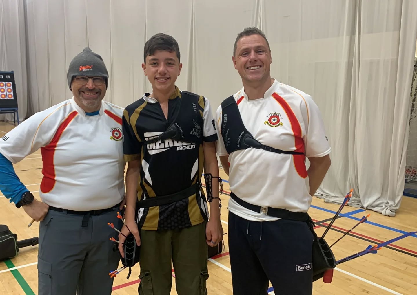 This weekend 5 of our archers attended Hillingdons Indoor WRS WA18. Whilst there was disappoitment with the scores, they managed to take home 2 golds in womens longbow and cadet barebow.
#archery #indoorshooting #competition #archerycompetition #juniorarcher #seniorarcher