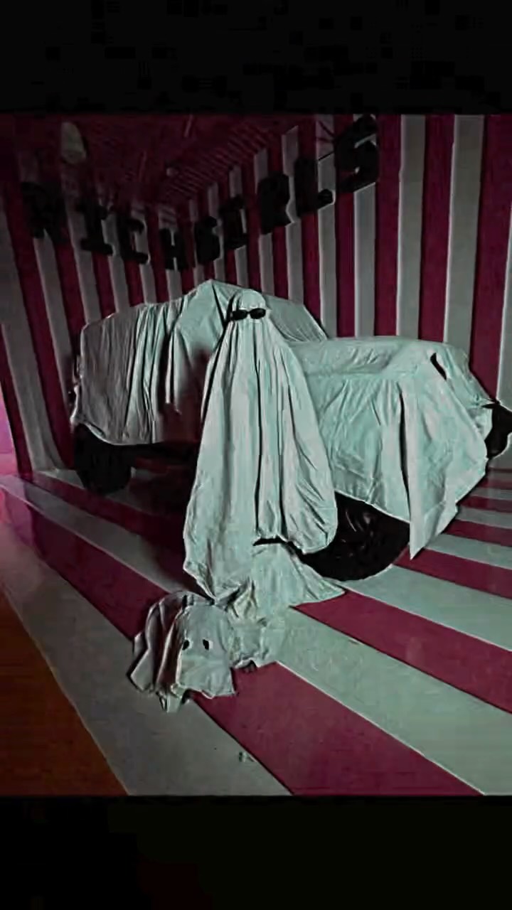 Happy Halloween 👻 from the Rich Girls Museum
#ghost #ghosttrend #halloween #scary #ghostcar