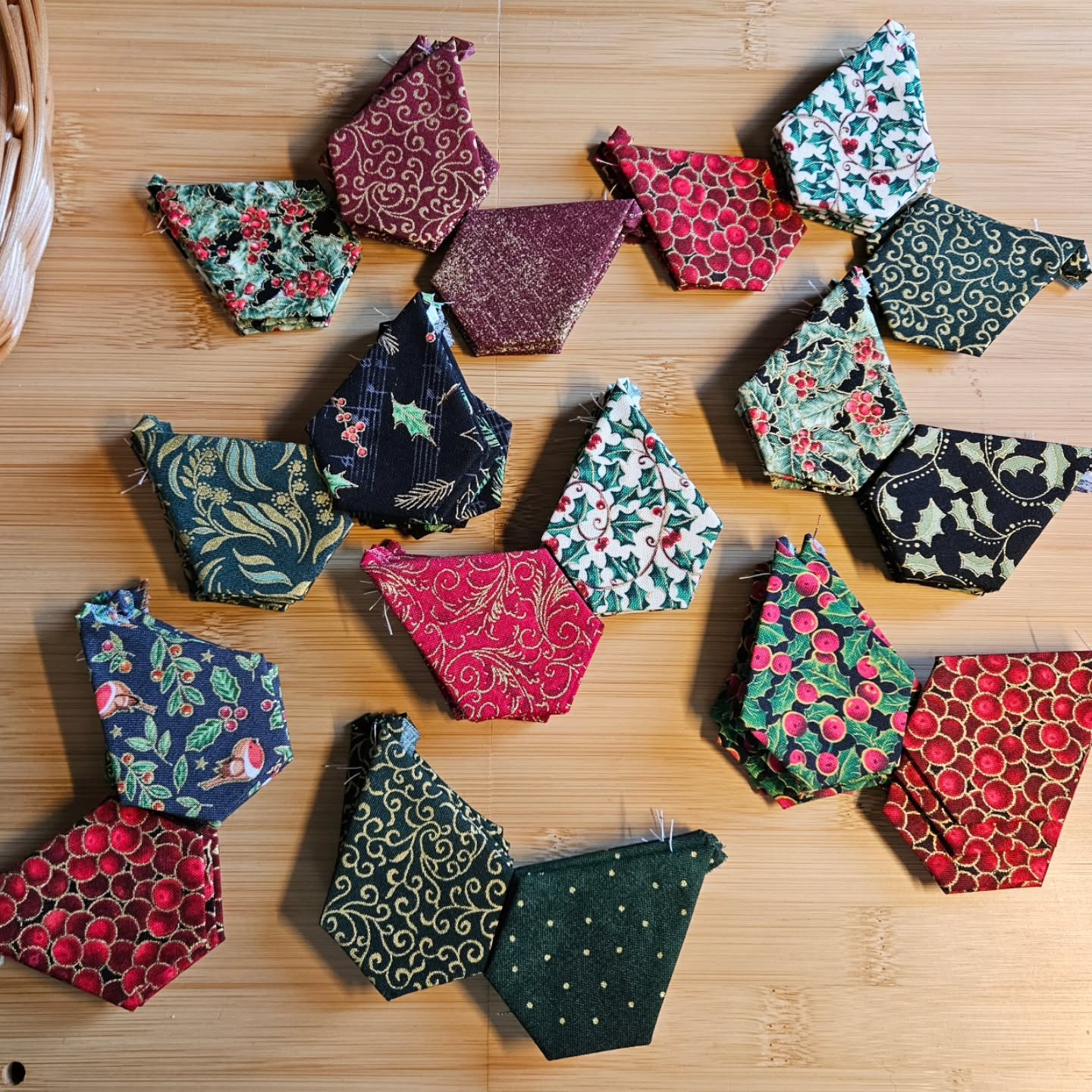 8 new jeweled star ornaments are ready to assemble! I'll have more coming, including hexagon wreaths, ninja stars, and traditional 6-pointed stars (and Moravian stars, of course!).
.
#businessprocess #handmade #handsewing #eppornaments #jeweledstarornaments #starornaments #sustainabledecor #handsewn #handquilting #handmadeisbestmade #horsenroundfiberstudio #smallbusiness