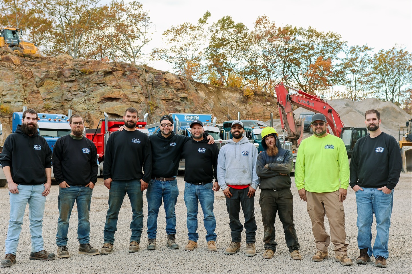 Every load, every order, every customer; none of it would be possible without this hardworking crew. We’re proud of the team that keeps things moving every single day! 🚜💪