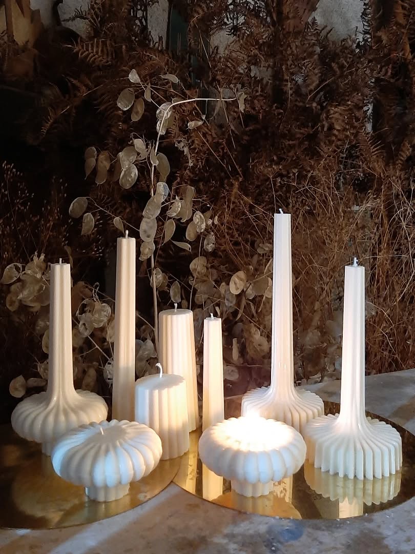 novembre sii clemente.
#bisognodipace
#candeledisoia
#candeleprofumate
#candelehandmade
#produzioneartigianale
#emporiomikica